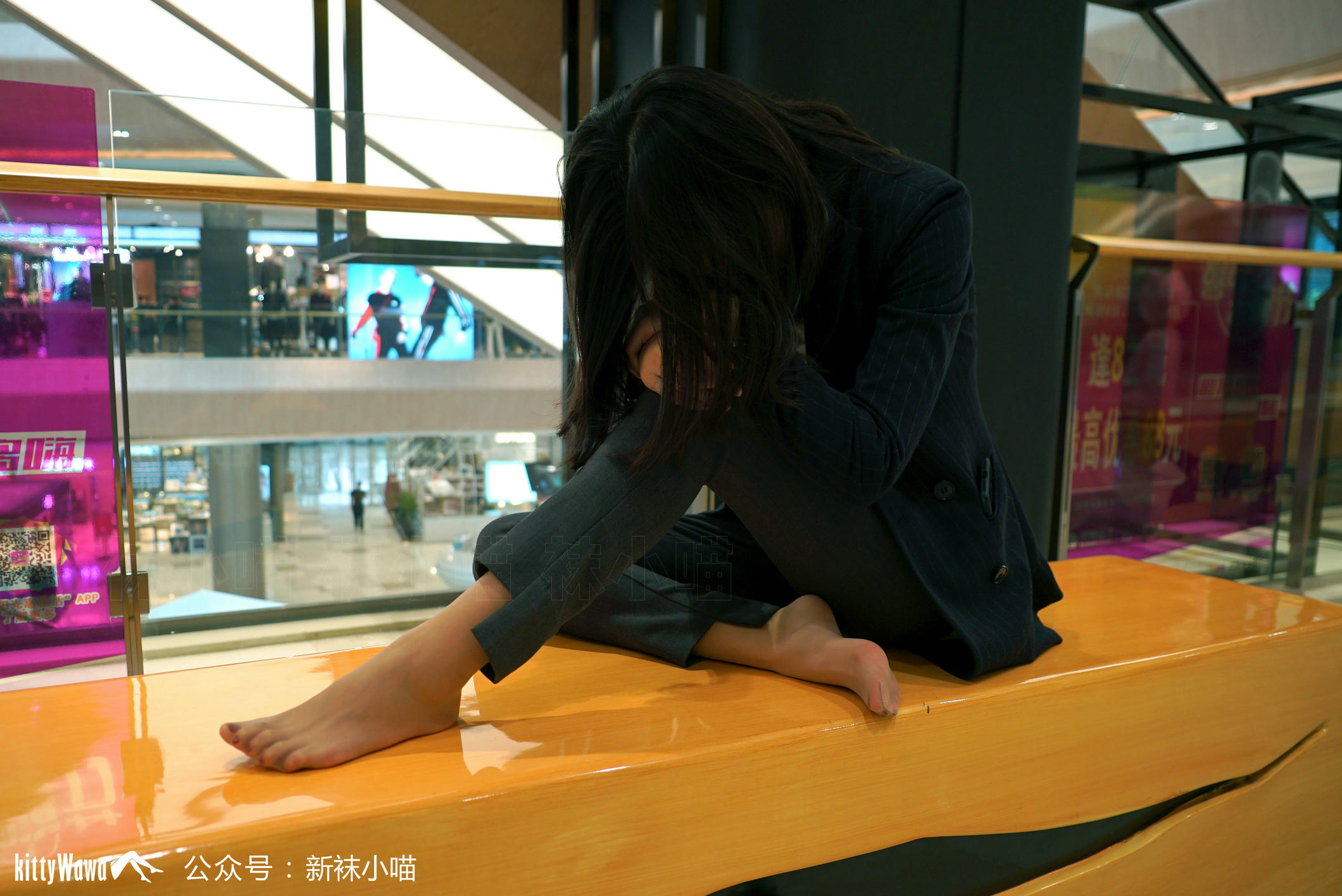 袜小喵 KT075 喵姐姐的职业装 [59P+52M]_第2集