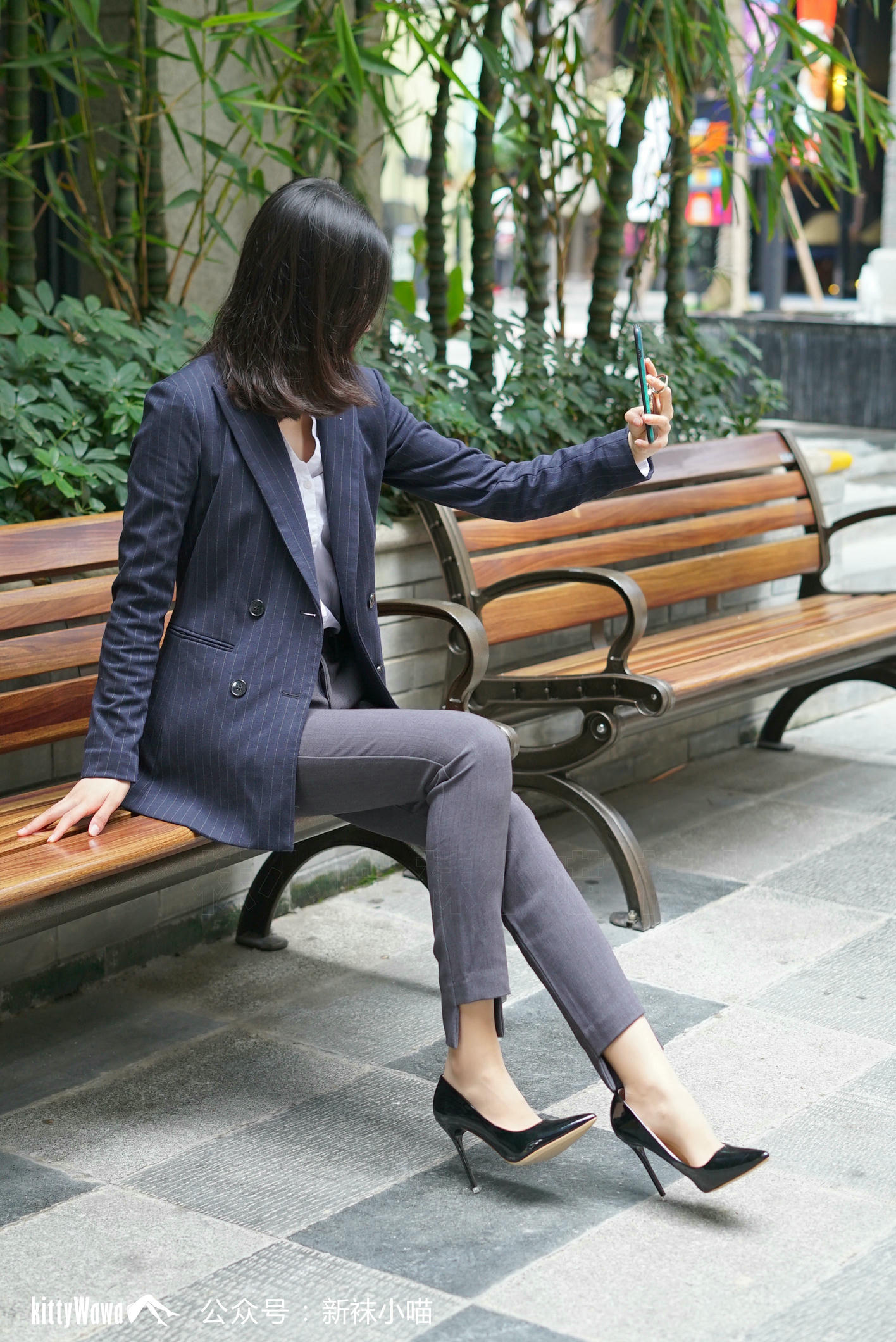 袜小喵 KT075 喵姐姐的职业装 [59P+52M]_第1集