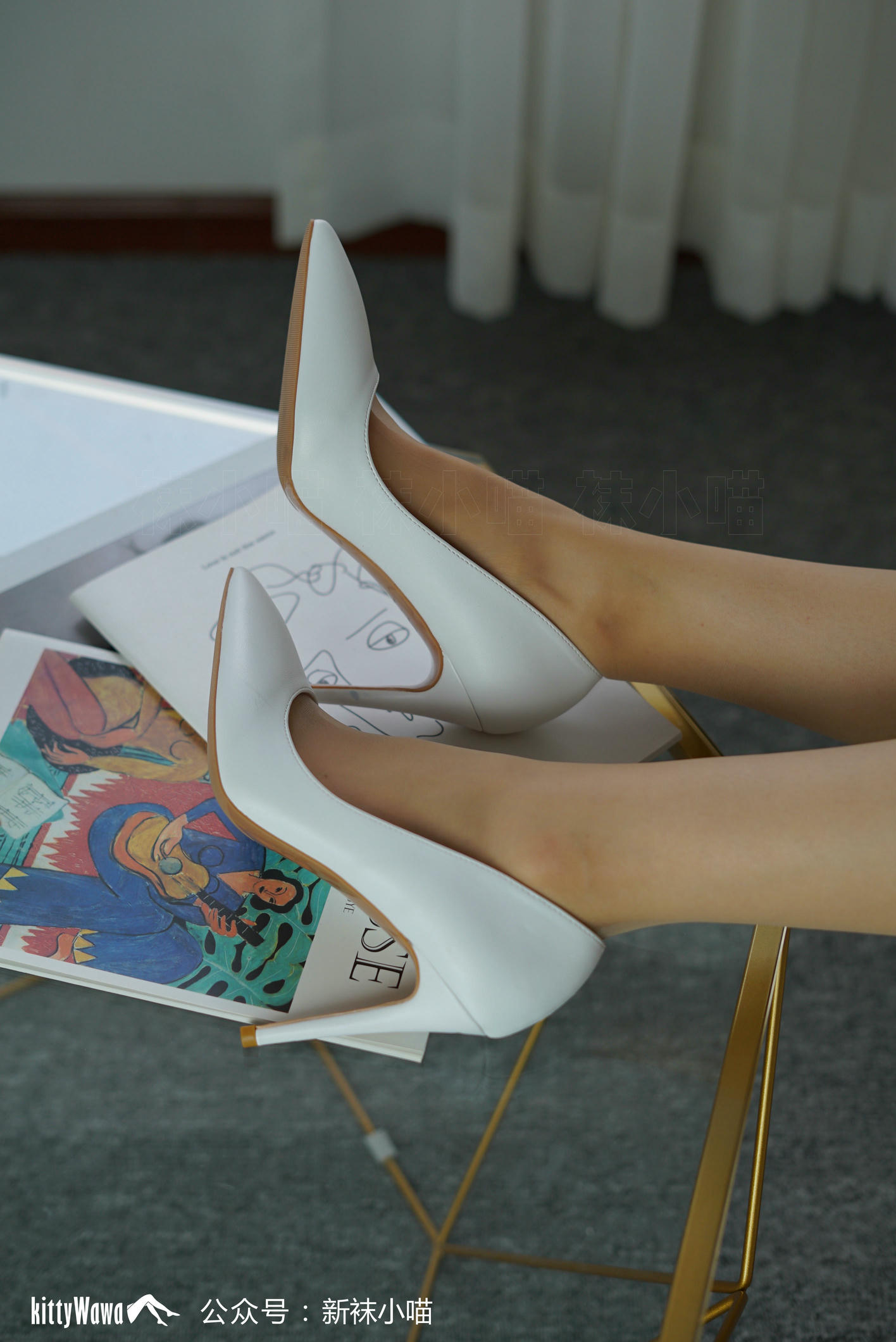 袜小喵 KT078 华丽西装裙 [59P+42M]_第2集