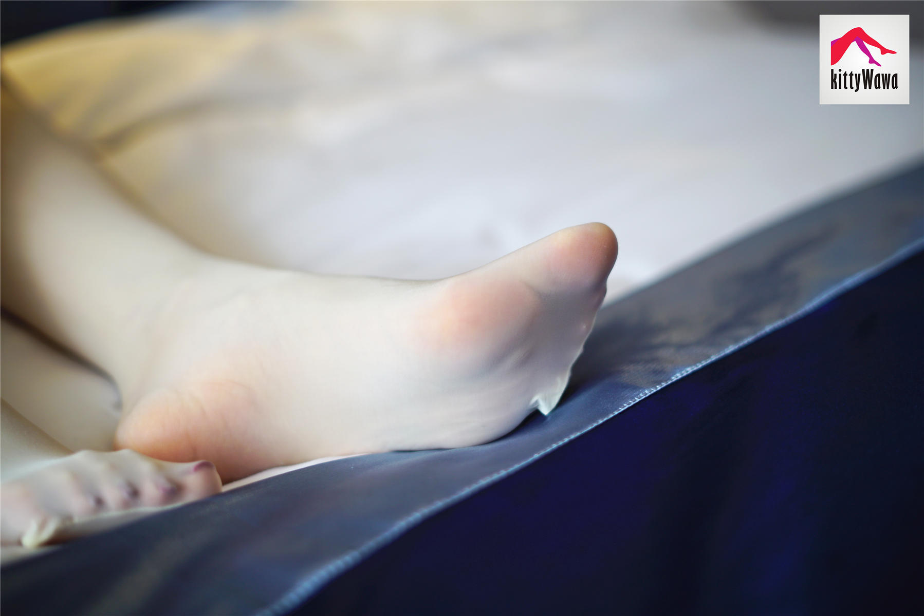 袜小喵 KT008 热情的乳白色 [99P+15M]_第1集