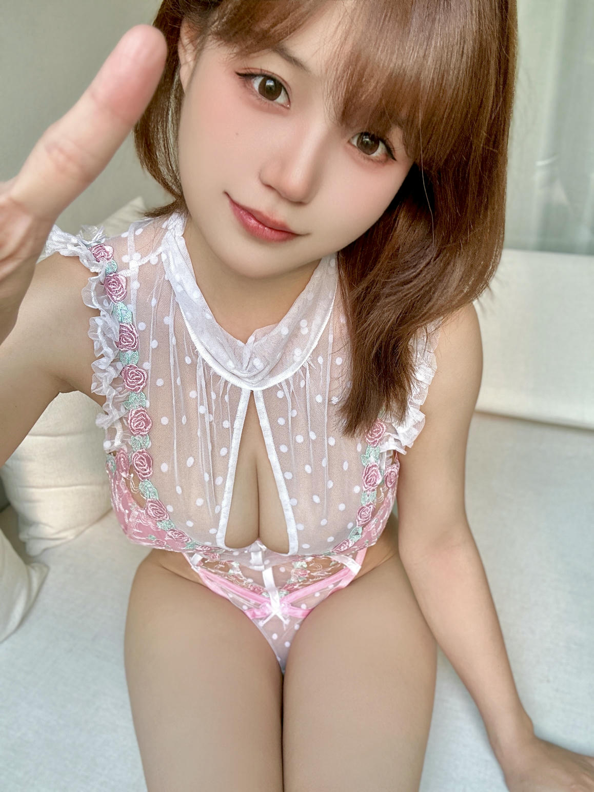 小仓千代w NO.057 23年5月fantia会员4套合集[54P-73.9M]-by花朵内衣 (12052023)_第1集