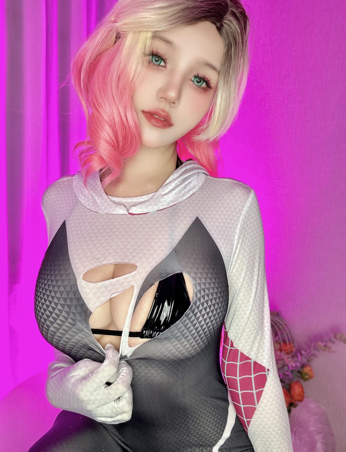 小仓千代w NO.060 Spider Gwen 蜘蛛格温 [20P 1V 79MB]_第1集