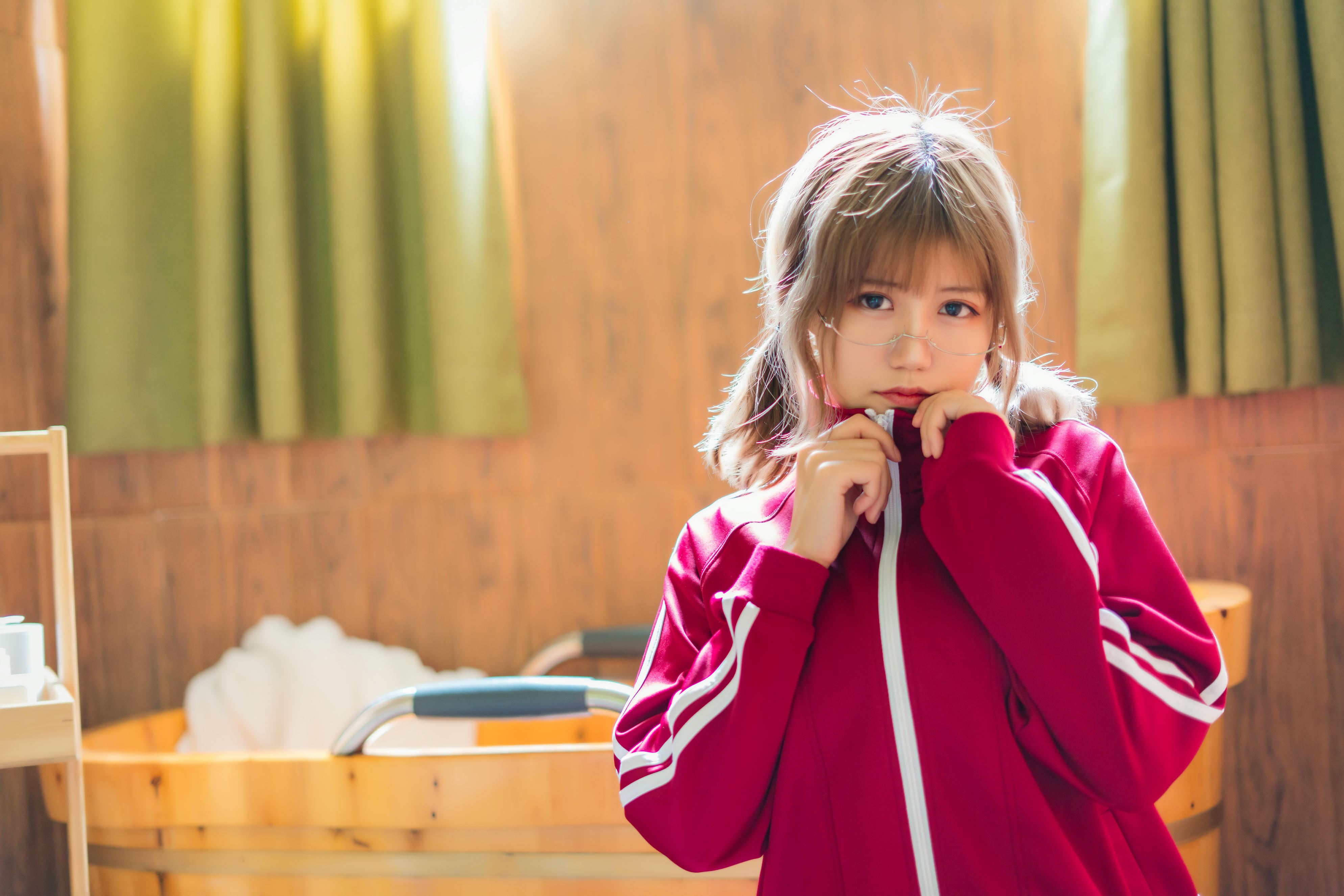 小仓千代w NO.004 红色体操服[48P-672MB]_第1集