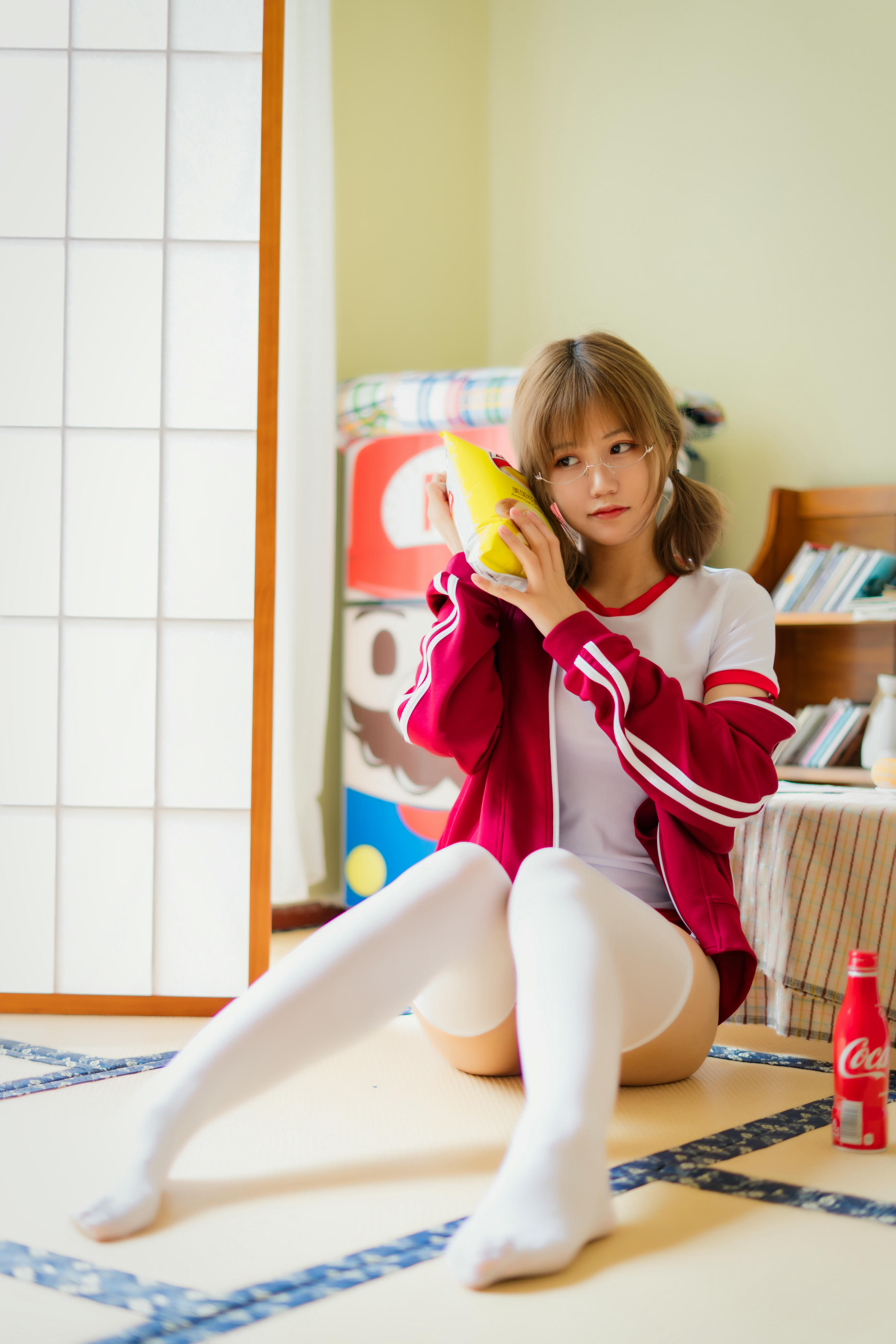 小仓千代w NO.004 红色体操服[48P-672MB]_第1集