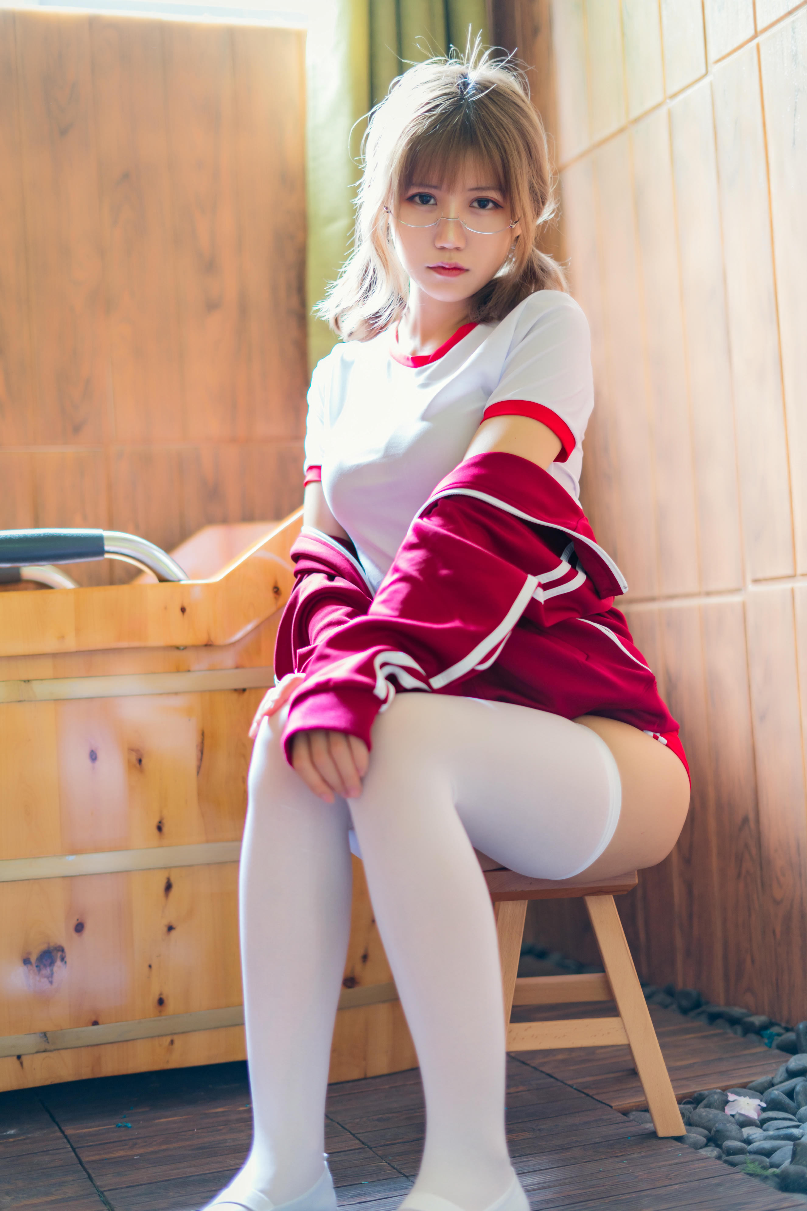 小仓千代w NO.004 红色体操服[48P-672MB]_第1集