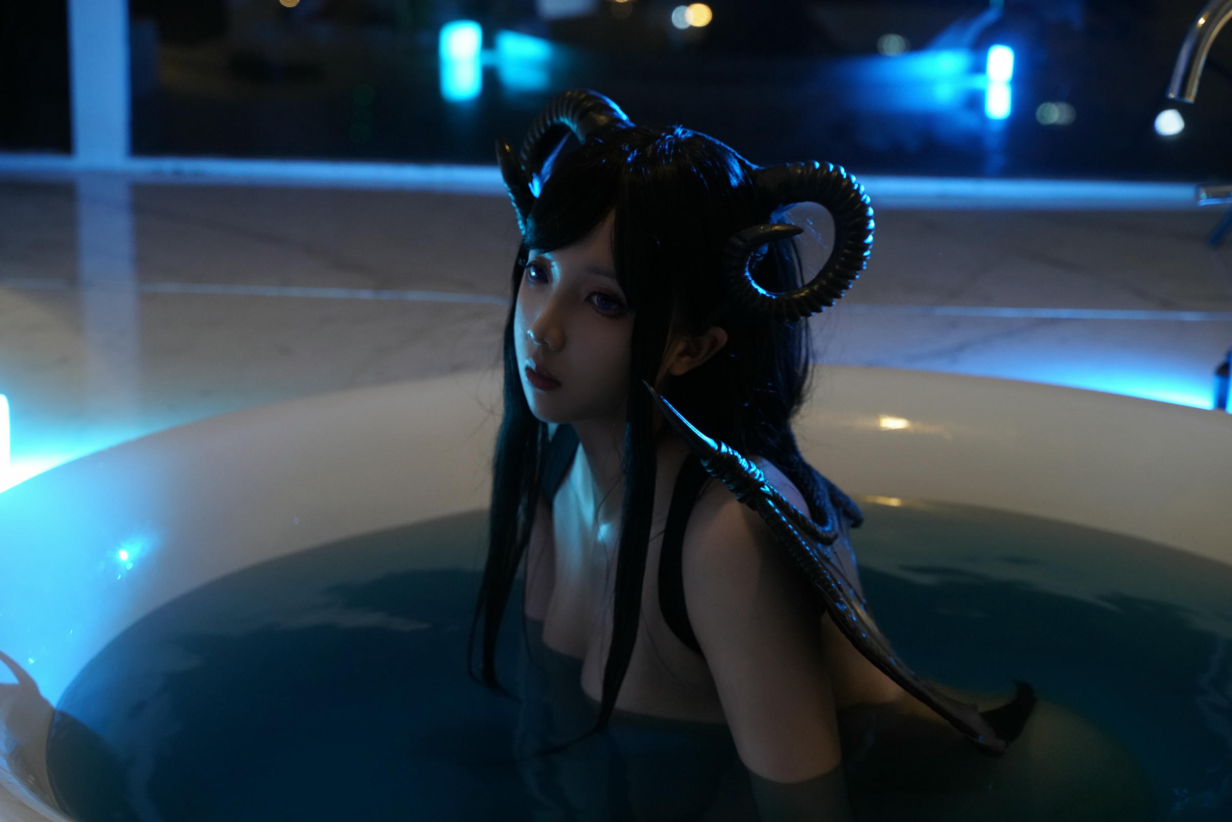 小和甜酒 NO.014 浴缸 (3套)[80P-916.2M]-恶魔 [41P]_第2集