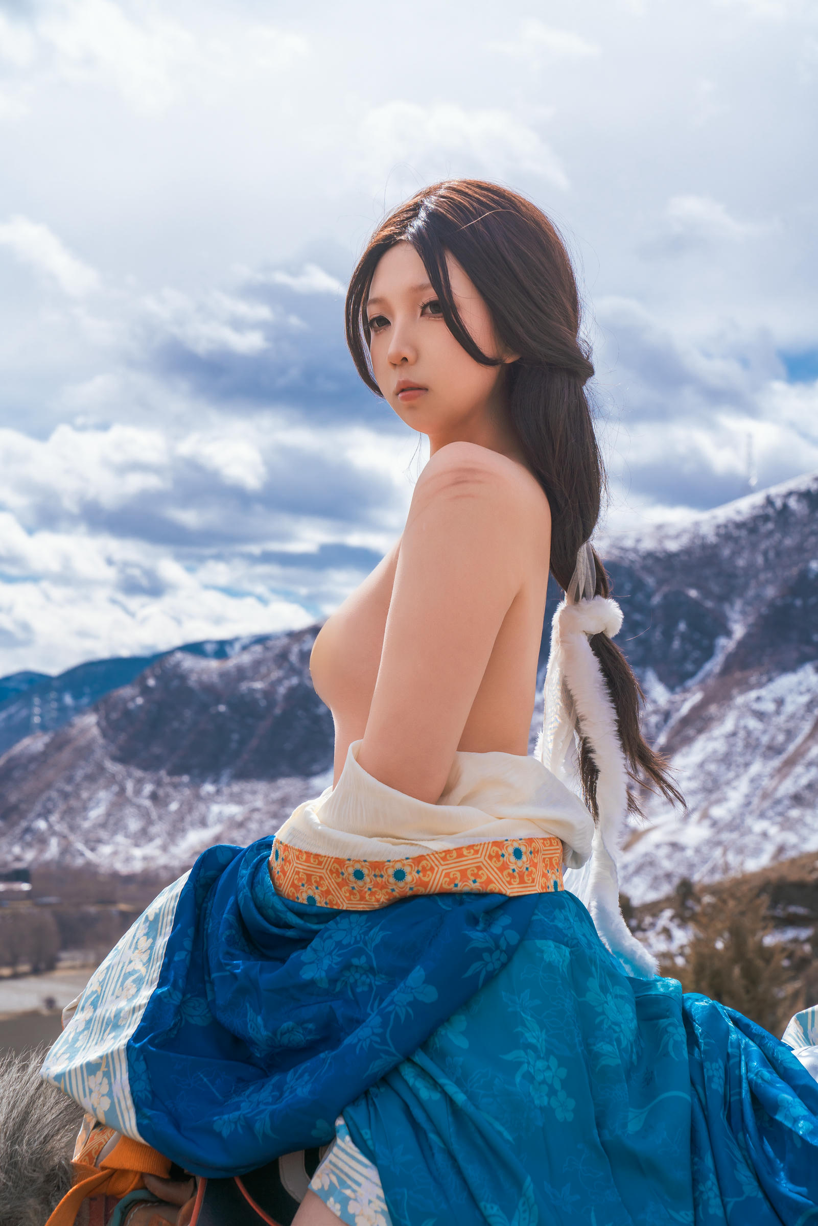 小和甜酒 NO.017 骑马 亡国公主[37P 506M]_第2集