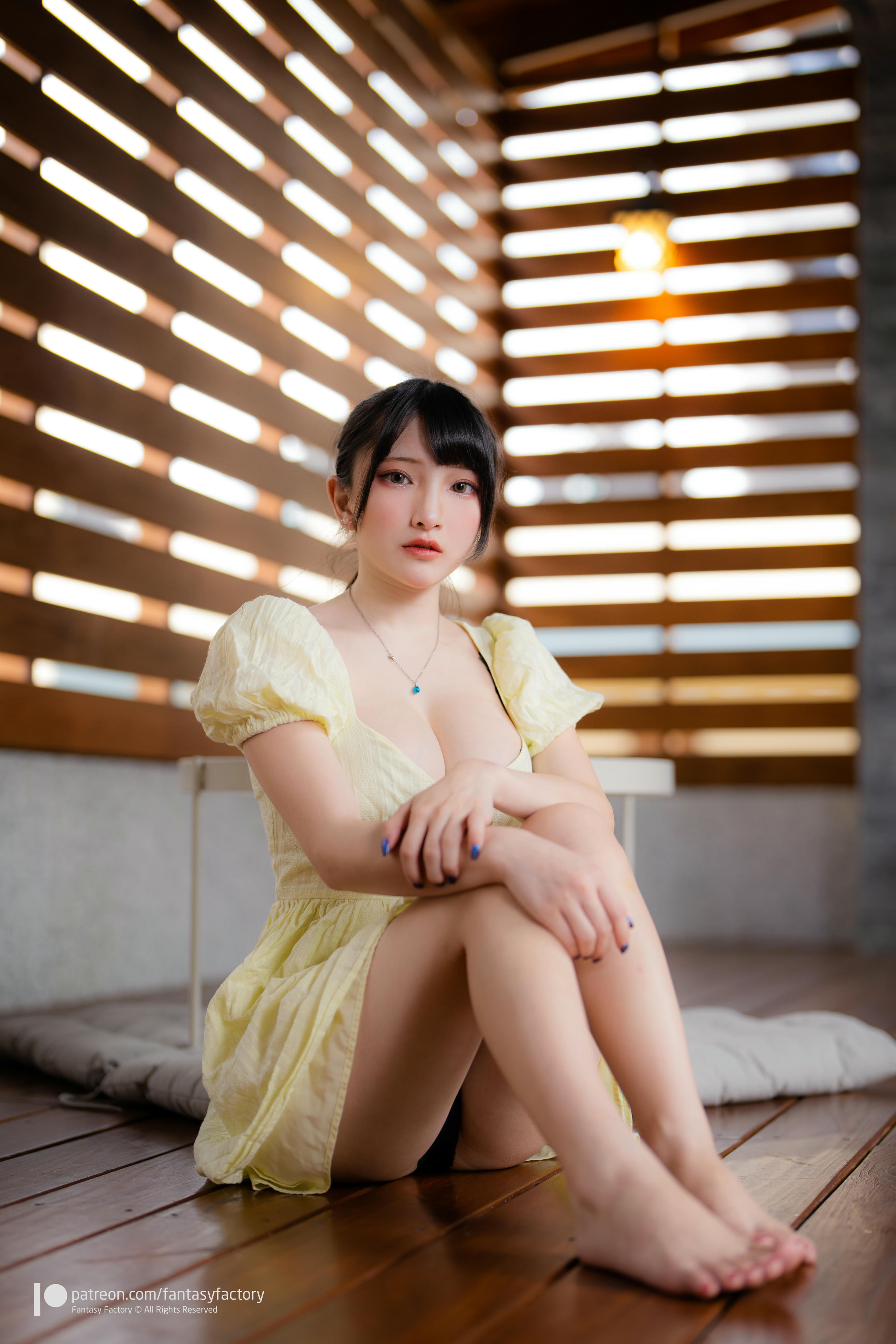 台湾写真模特fantastic小丁-Yellow dress black underwear_第1集