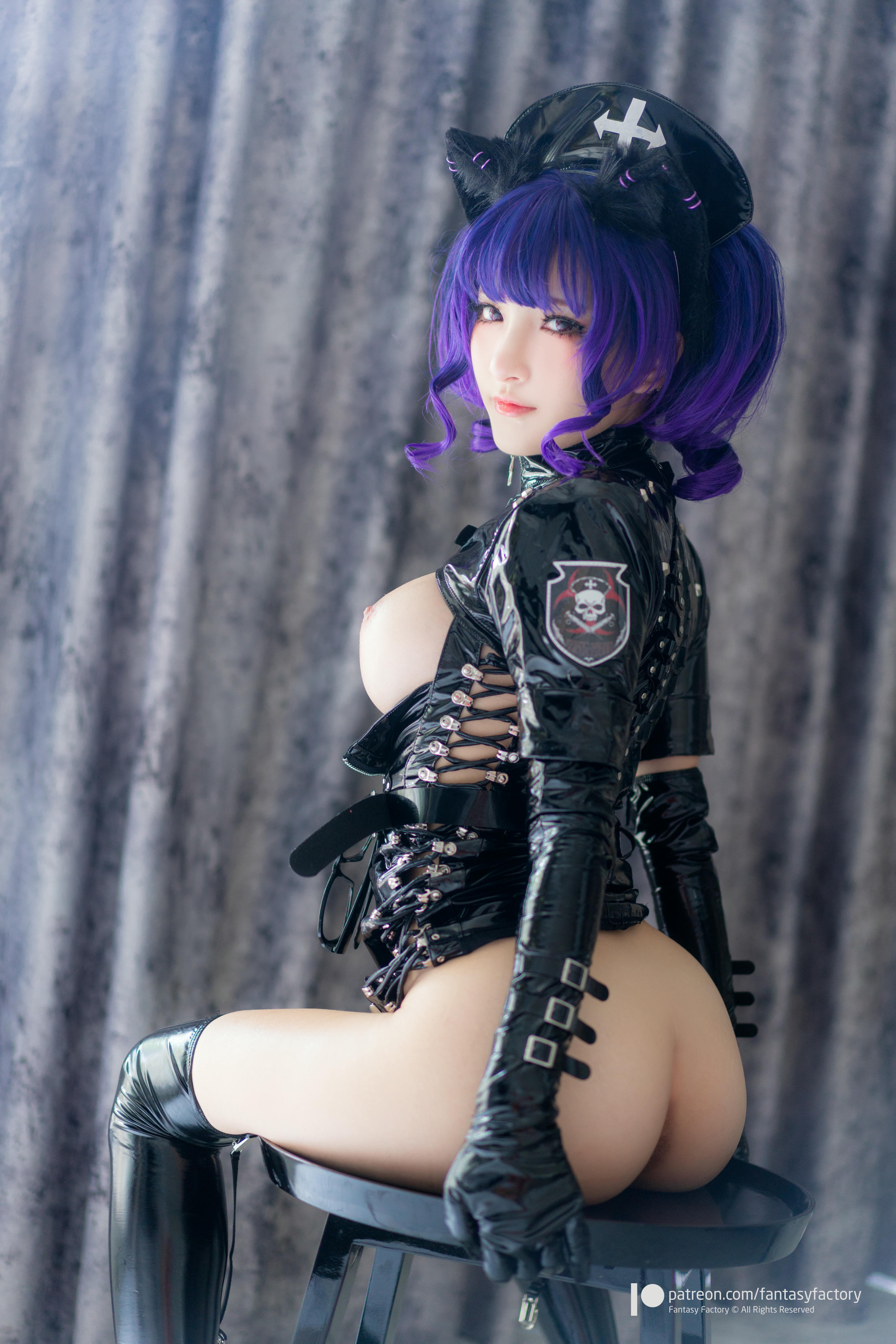 台湾写真模特fantastic小丁-Black Cat Nurse_第1集
