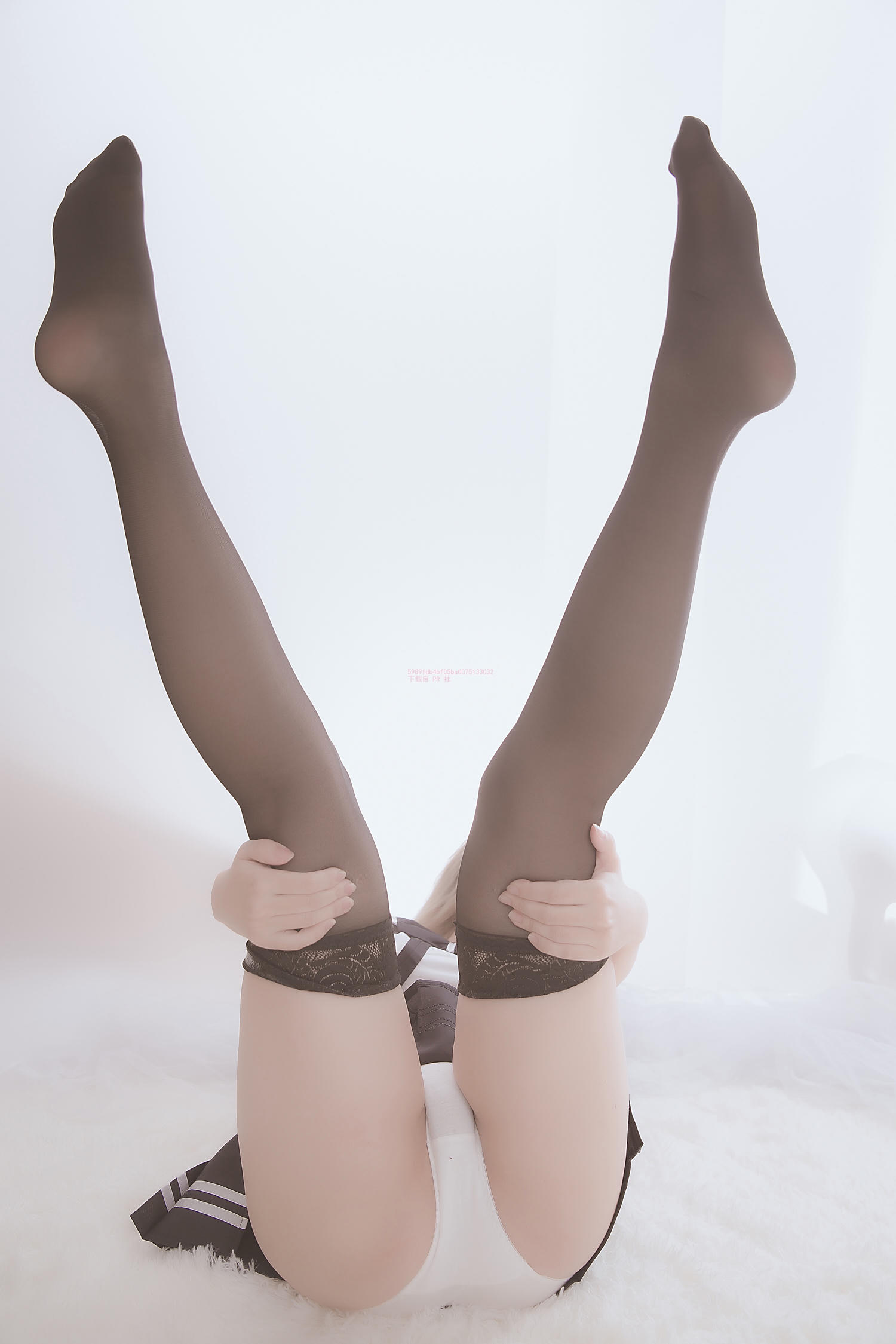 小鸟酱-VIP圖包 – 制服黑絲(43P)_第1集