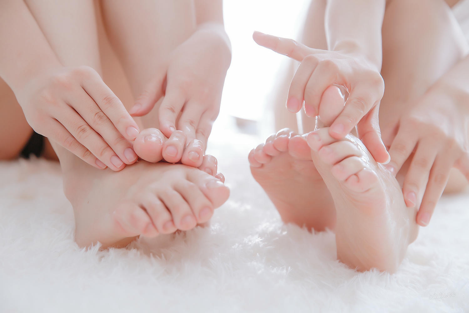 小鸟酱-豪華版pure white grils feet [50P+1V]_第1集