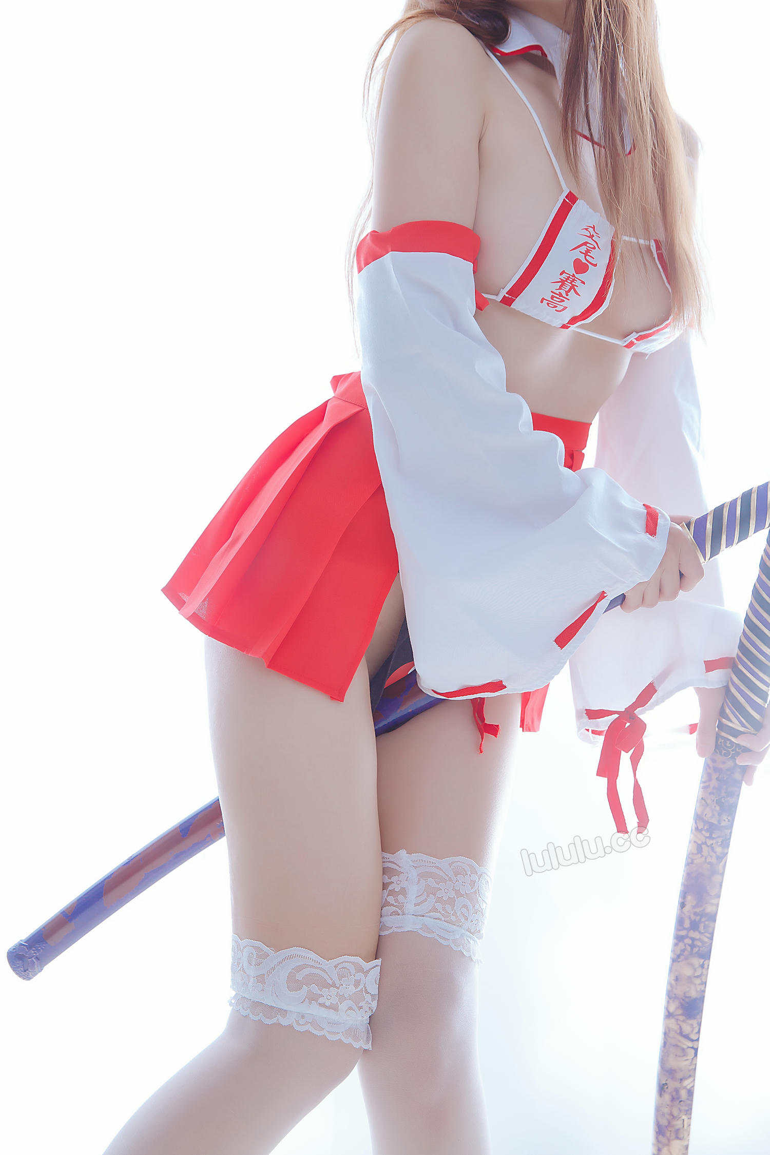 小鸟酱-豪華版pure white witch [33P+1v]_第1集