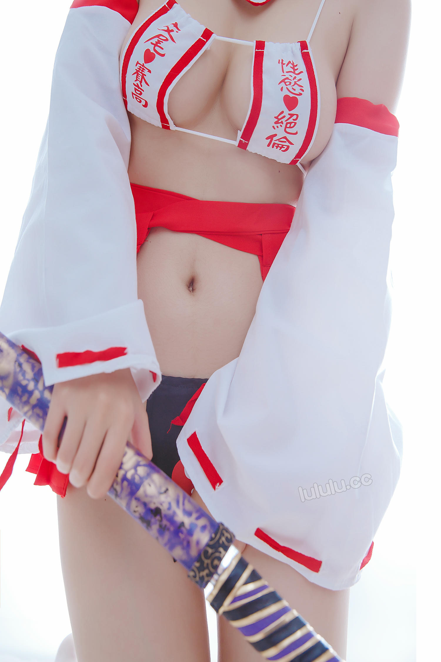 小鸟酱-豪華版pure white witch [33P+1v]_第1集