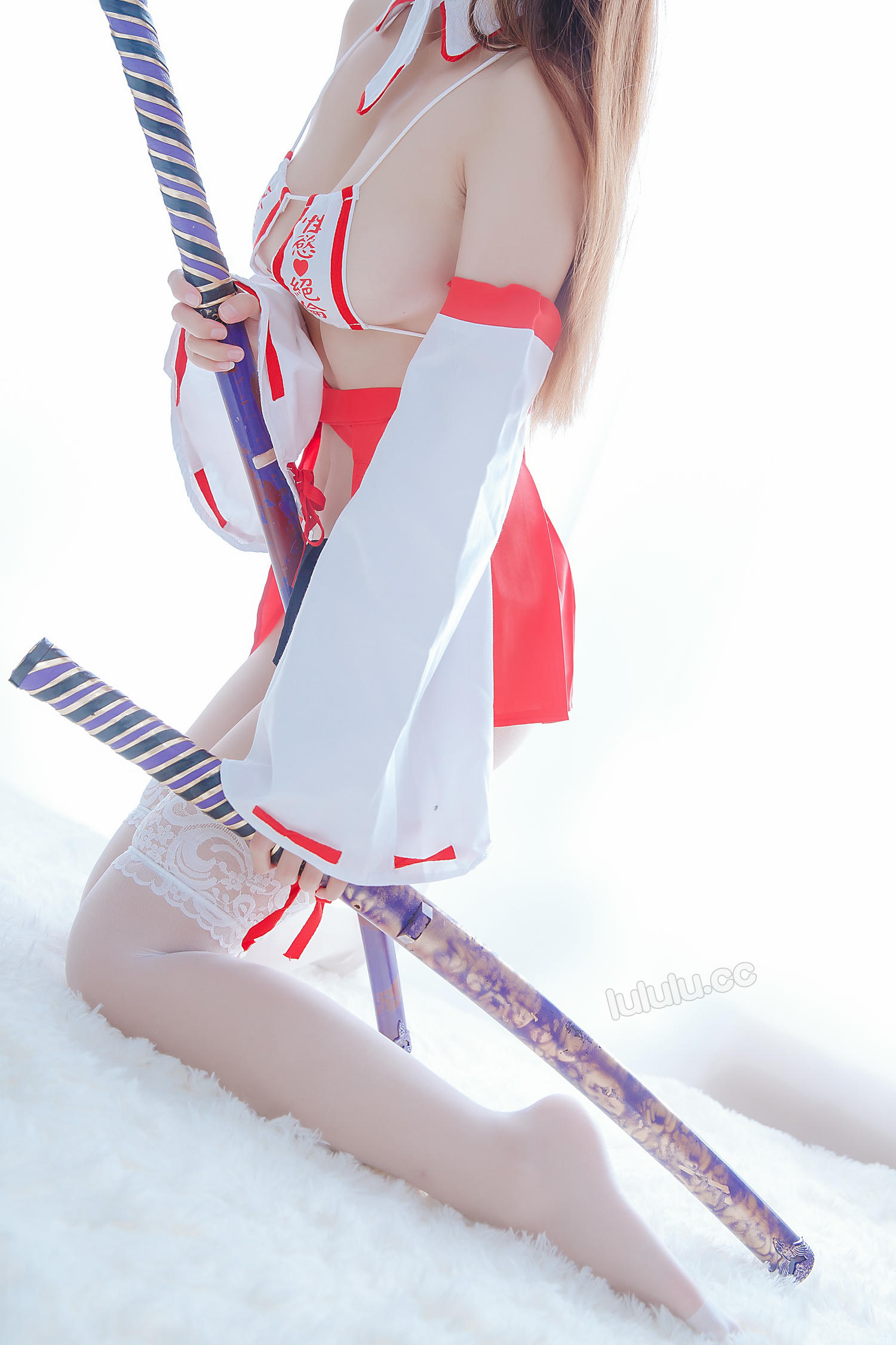 小鸟酱-豪華版pure white witch [33P+1v]_第1集