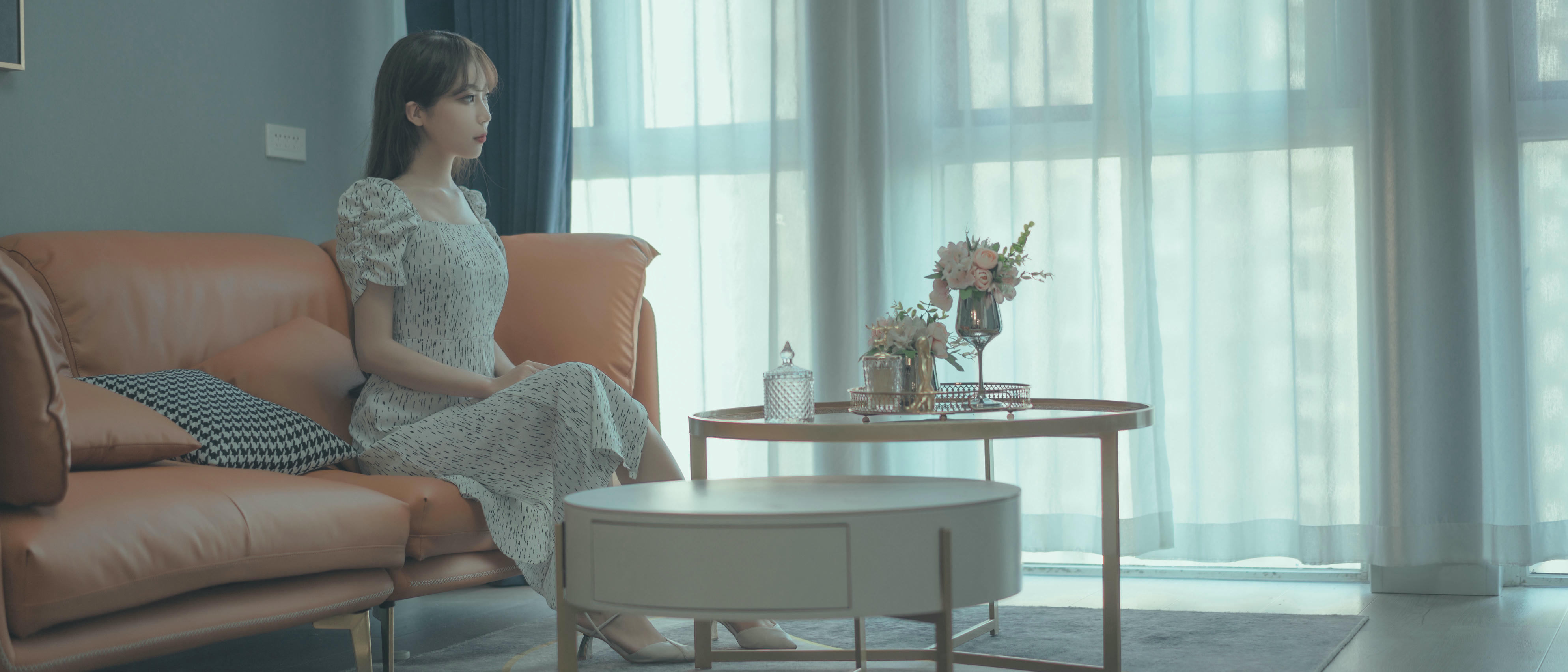 杏仁曲奇 NO.001 反差表姐[102P 1.51GB]_第1集