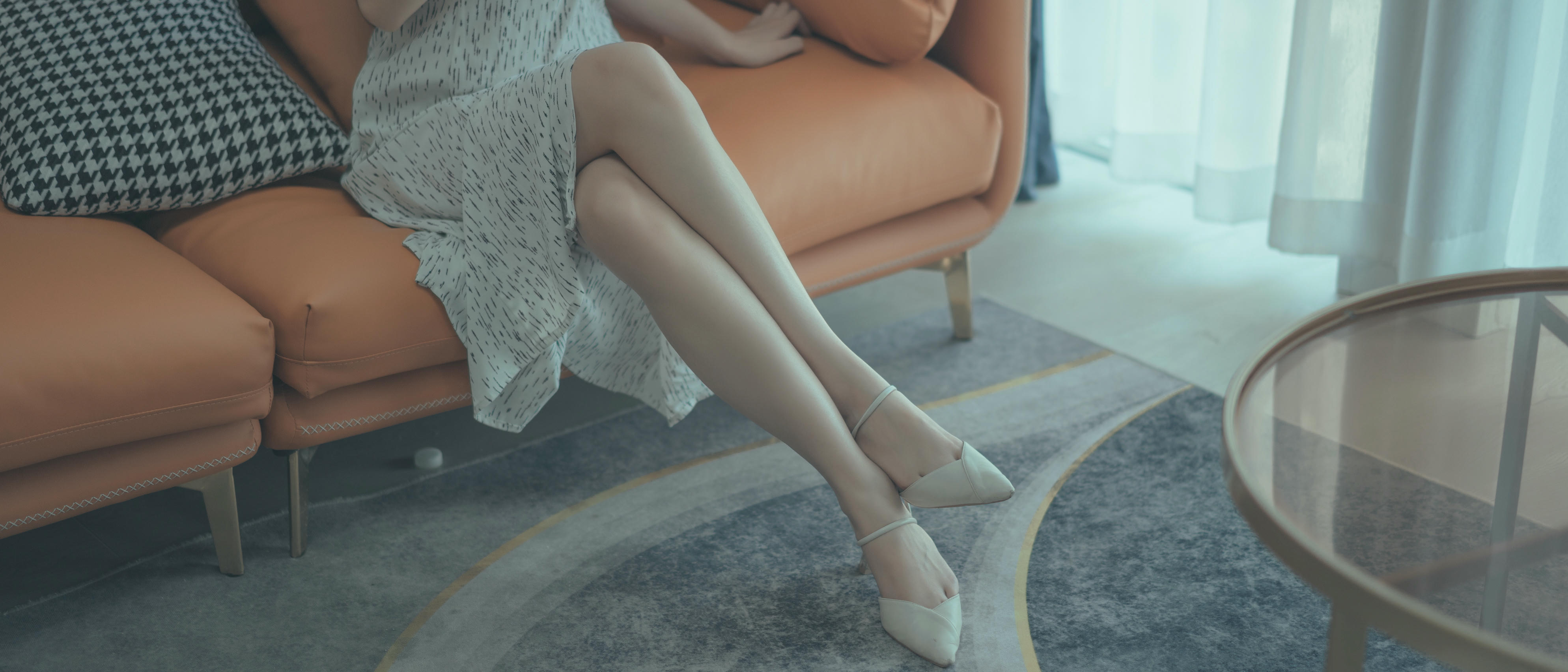 杏仁曲奇 NO.001 反差表姐[102P 1.51GB]_第1集