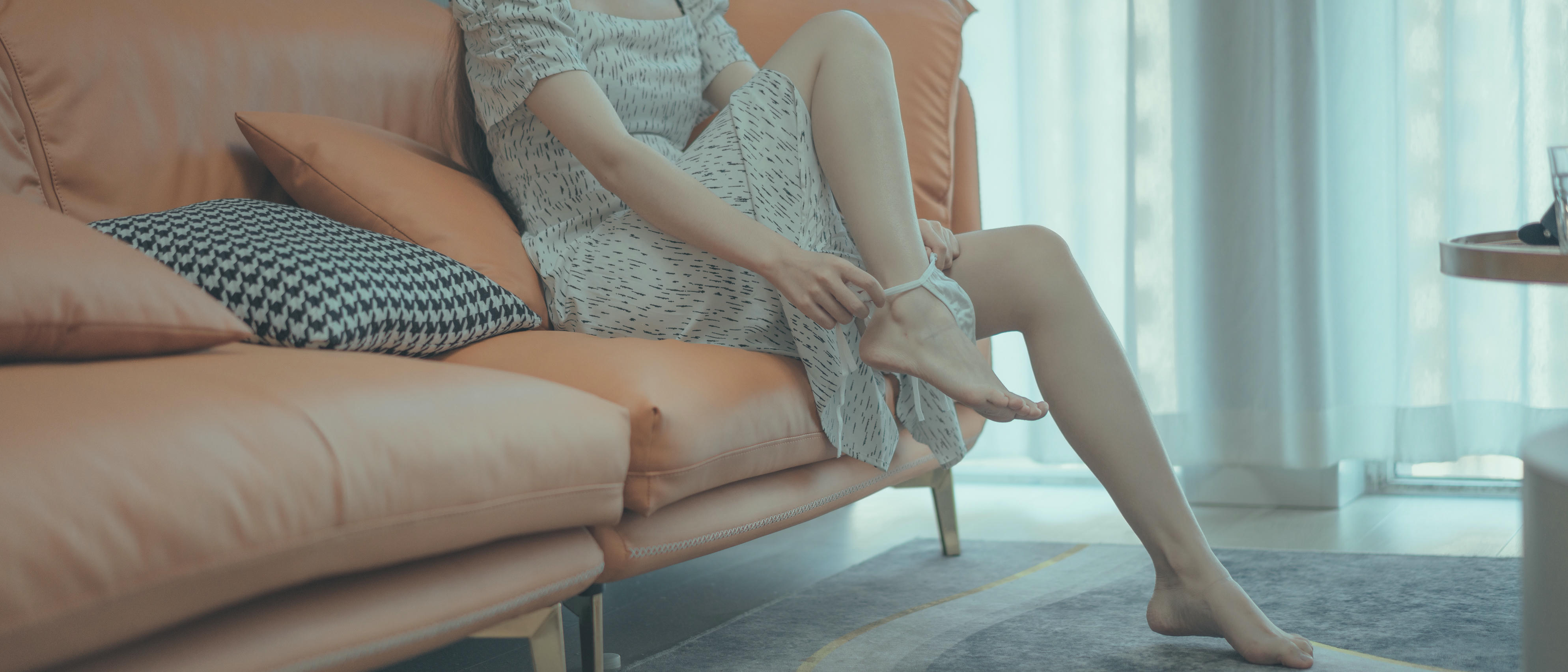 杏仁曲奇 NO.001 反差表姐[102P 1.51GB]_第1集