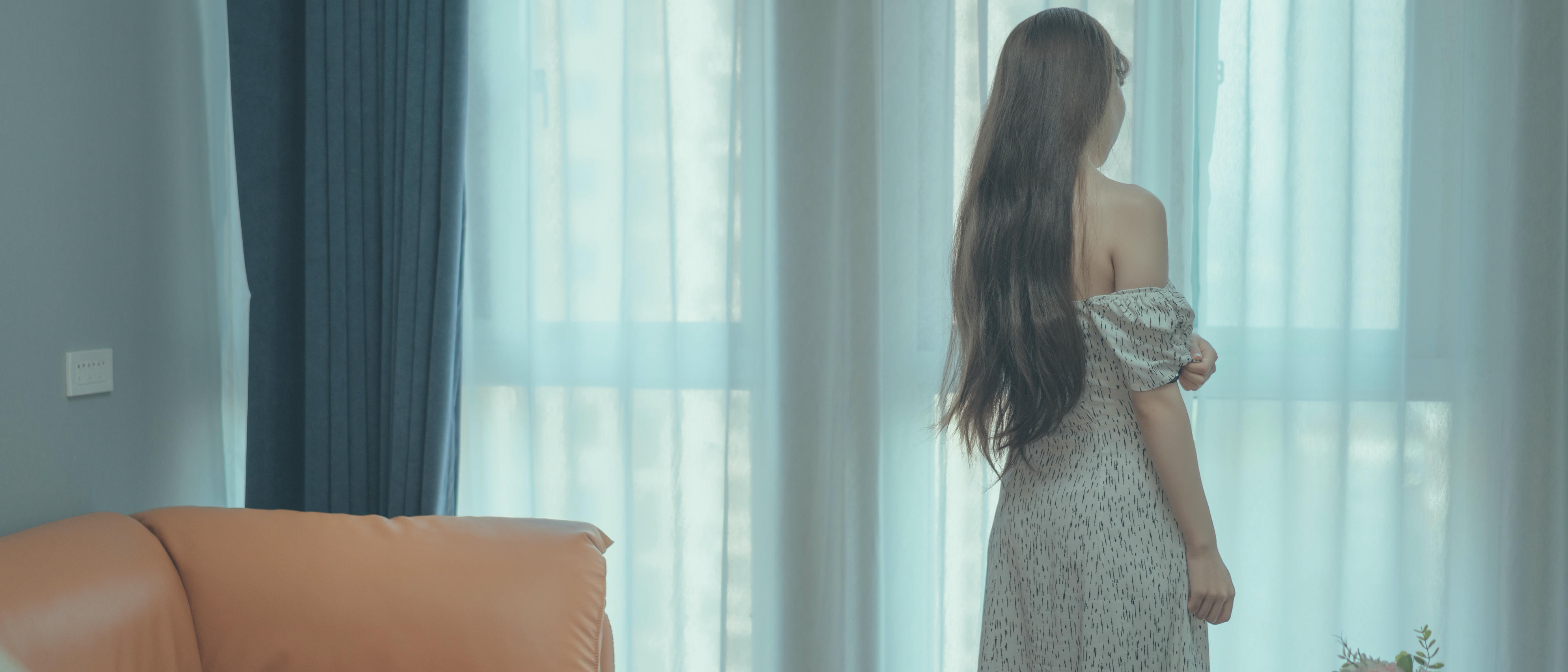 杏仁曲奇 NO.001 反差表姐[102P 1.51GB]_第1集