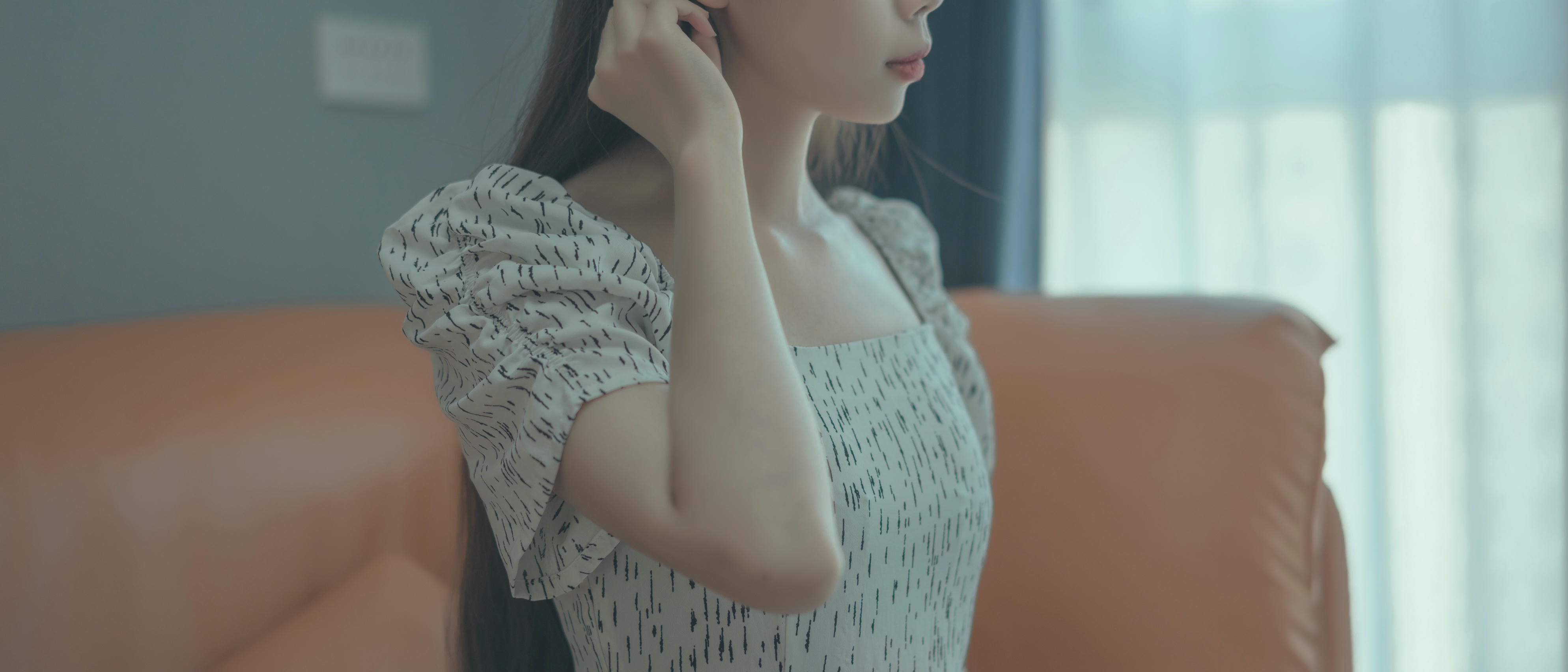 杏仁曲奇 NO.001 反差表姐[102P 1.51GB]_第1集