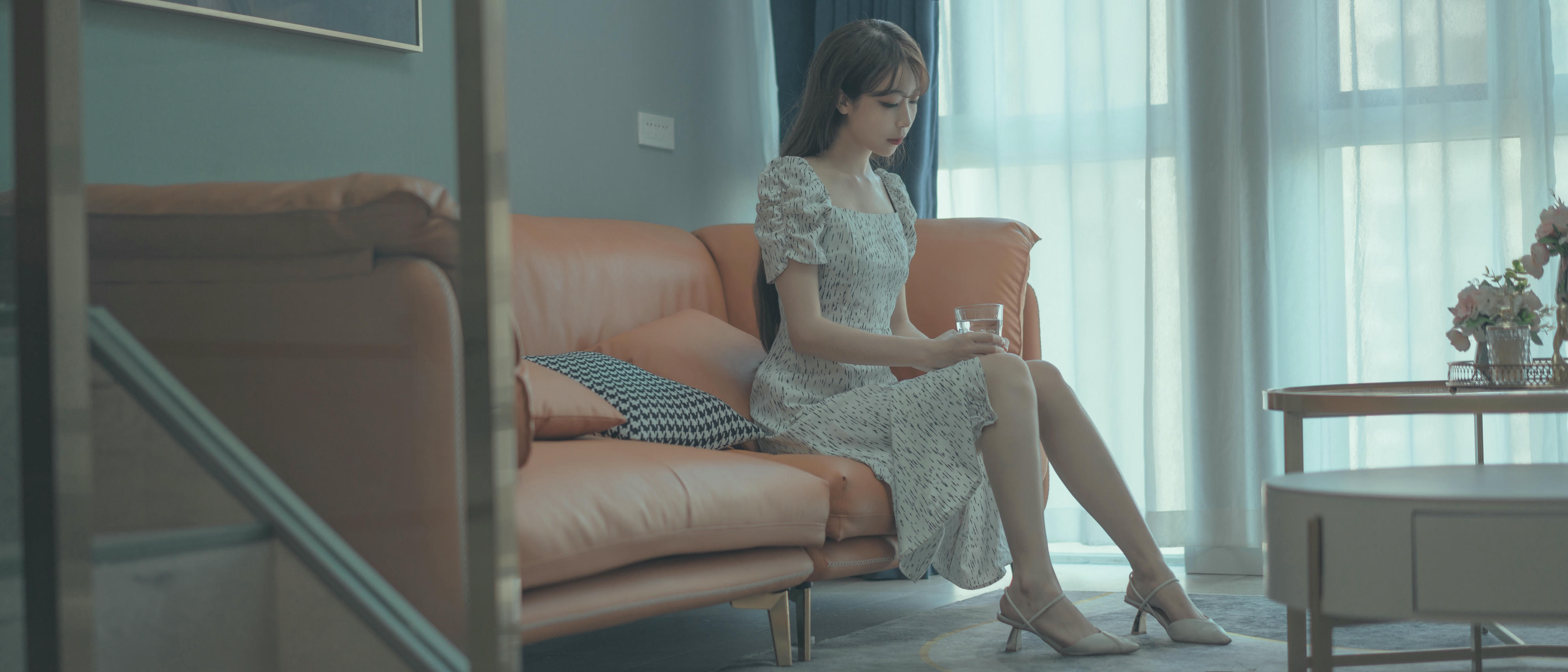 杏仁曲奇 NO.001 反差表姐[102P 1.51GB]_第1集