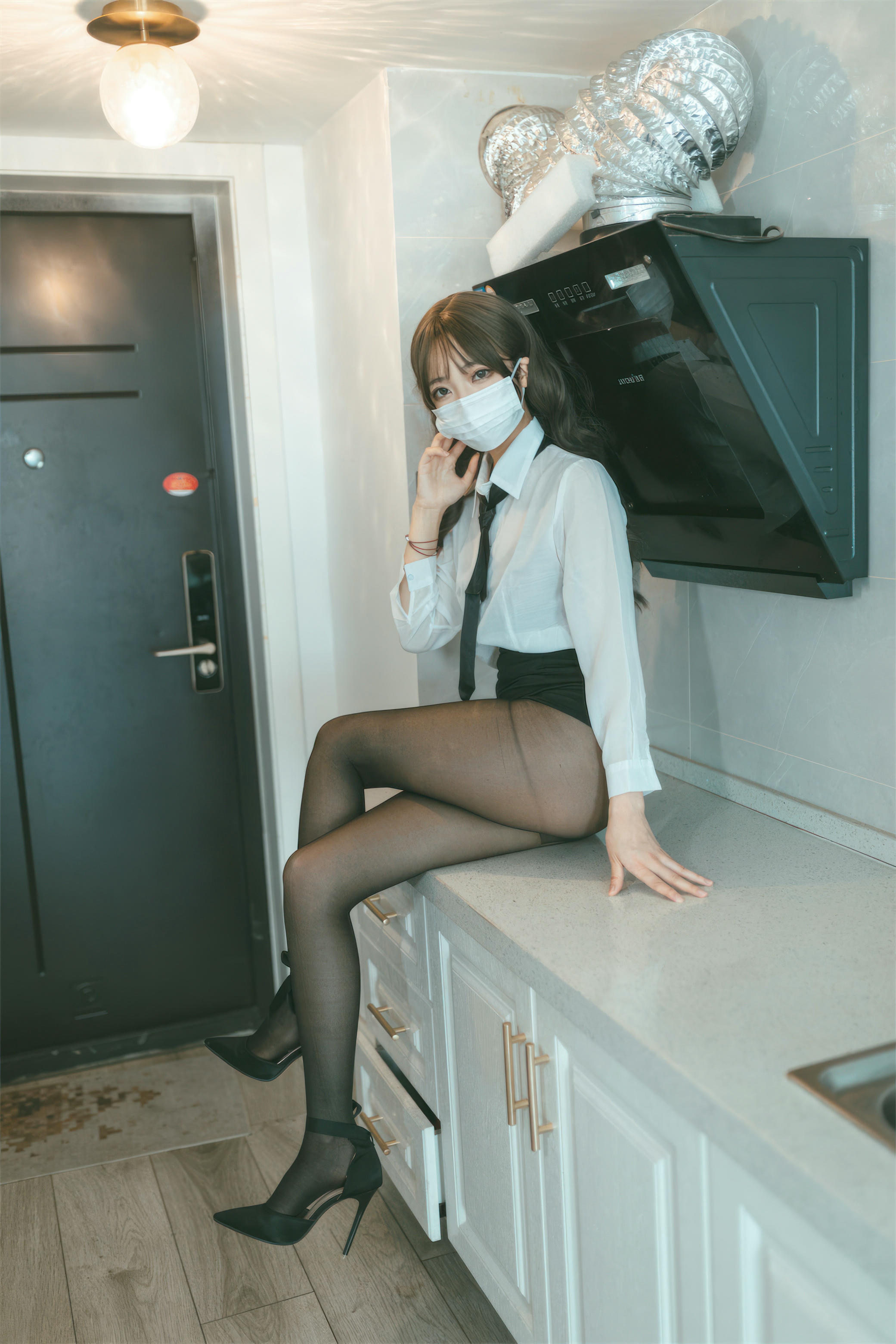 杏仁曲奇 NO.011 OL额外时间 [61P-315MB]_第1集