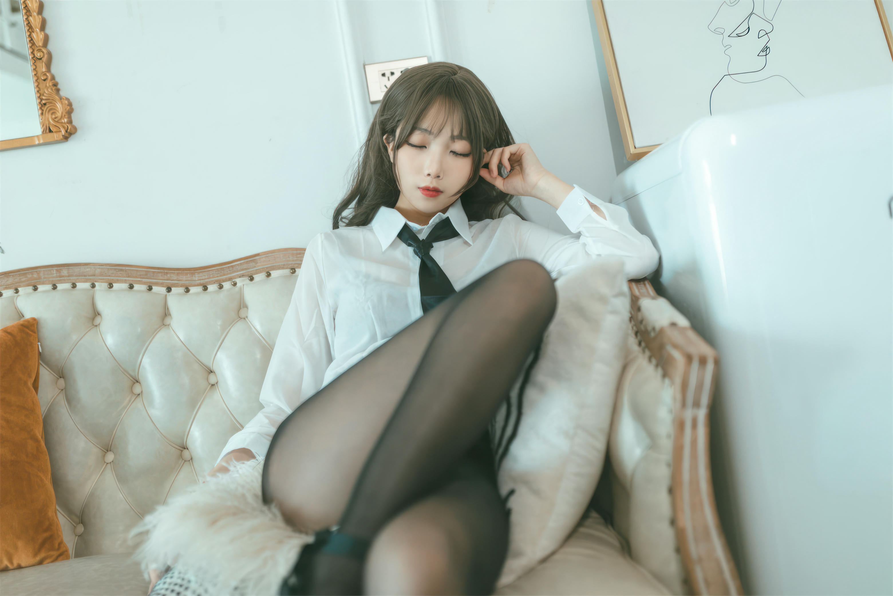 杏仁曲奇 NO.011 OL额外时间 [61P-315MB]_第2集