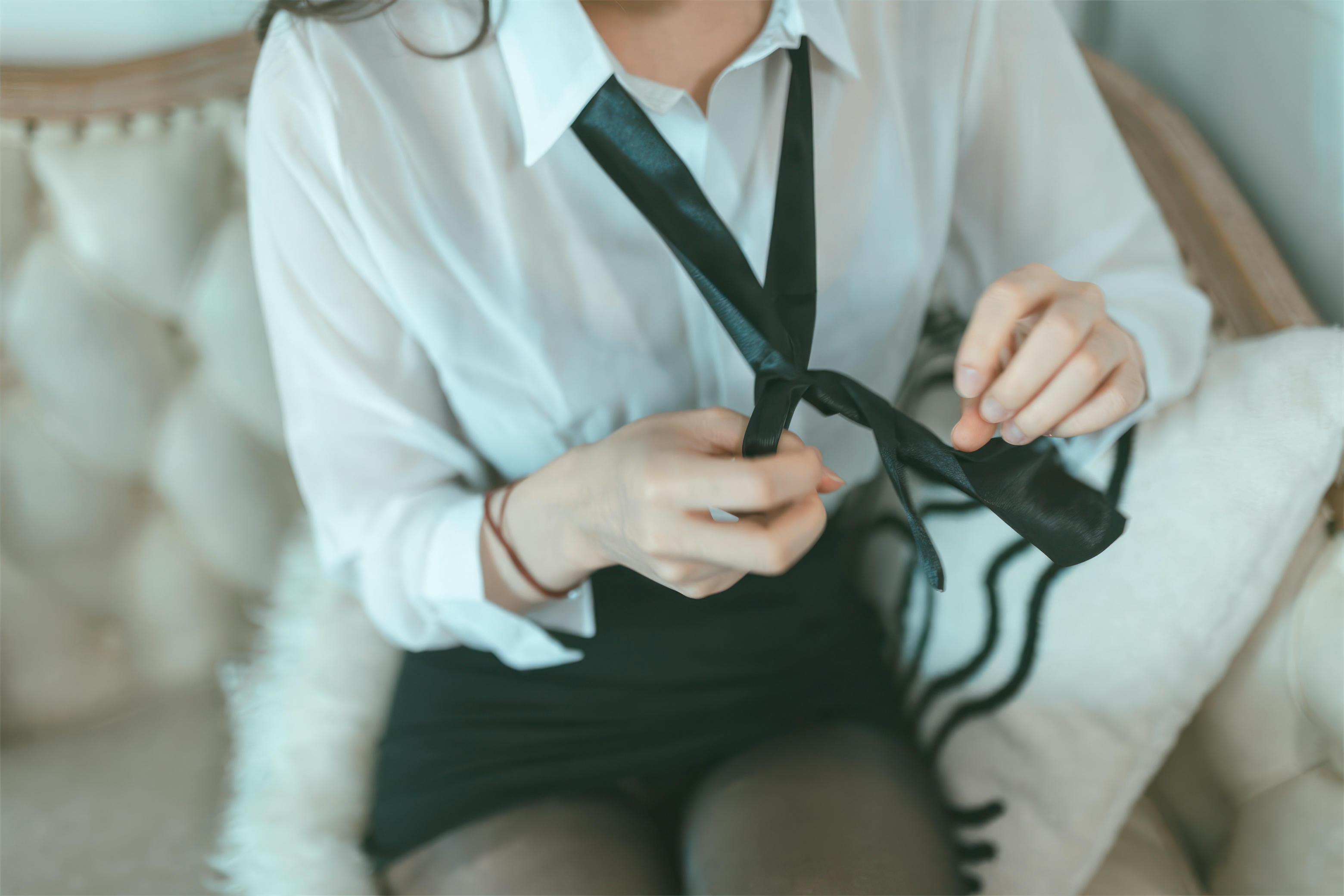 杏仁曲奇 NO.011 OL额外时间 [61P-315MB]_第2集