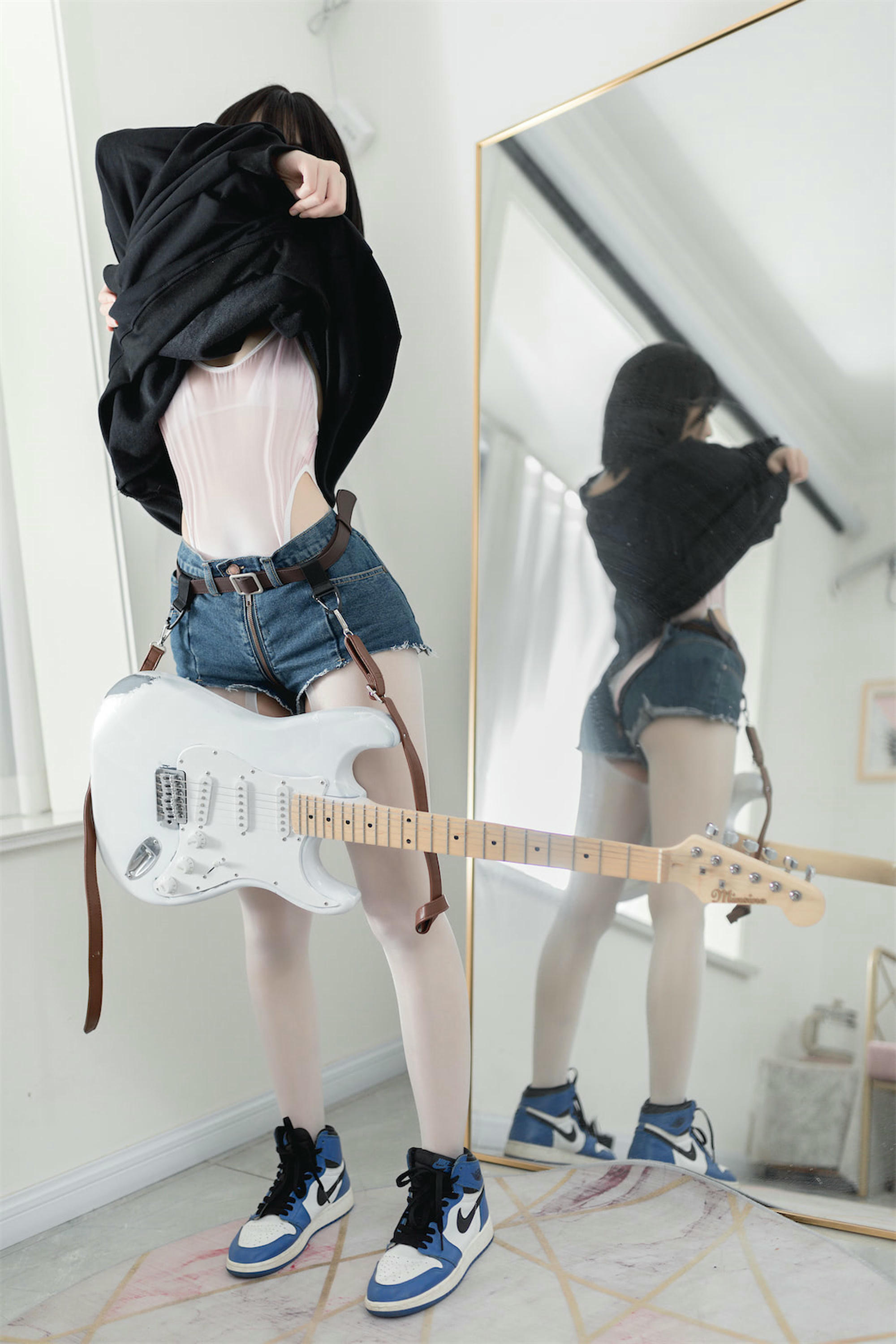 杏仁曲奇 NO.007 升玖吉他姐姐 [45P-145MB]_第1集