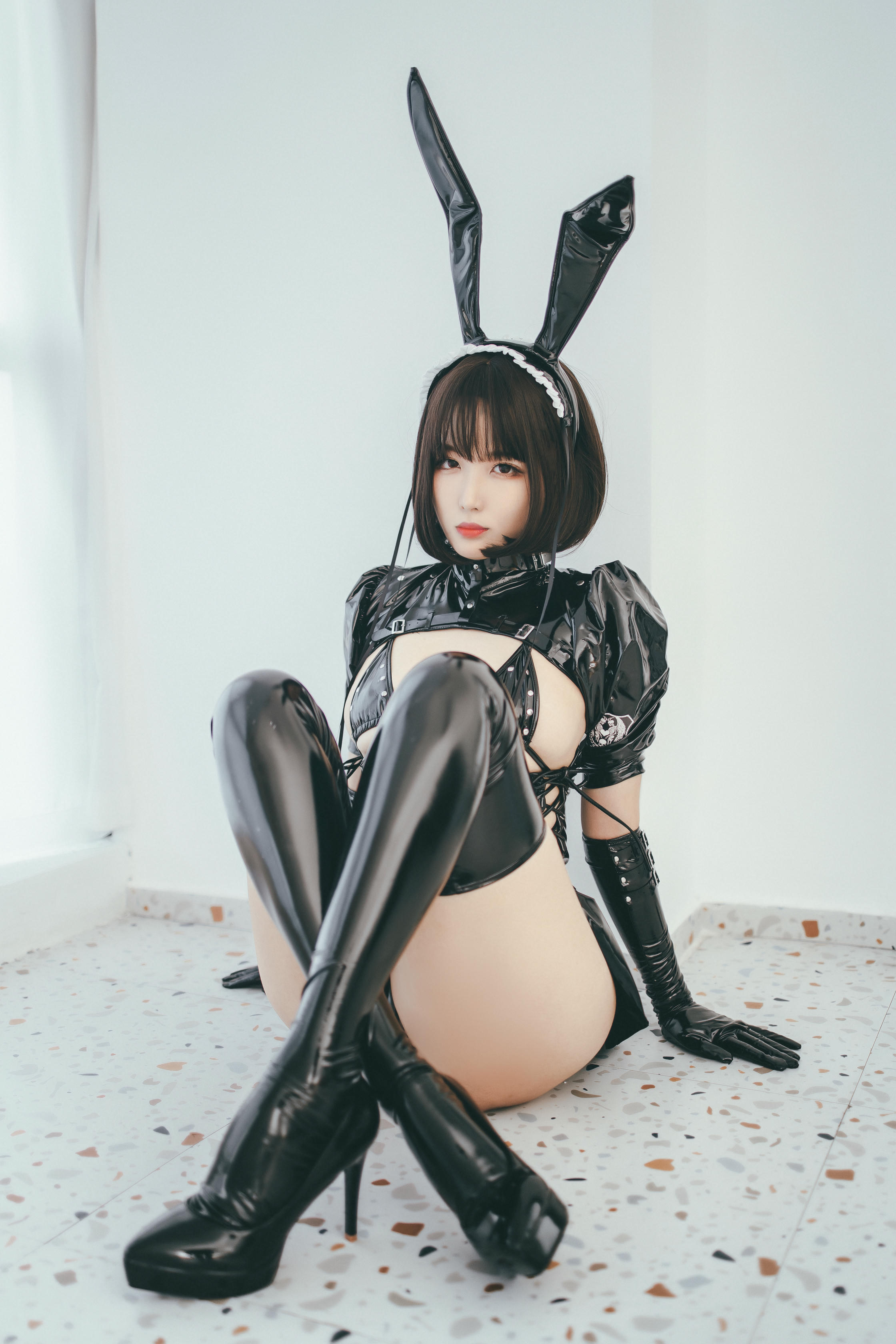 轩萧学姐 NO.001 兔女郎女仆 [52P1V-517MB]_第2集