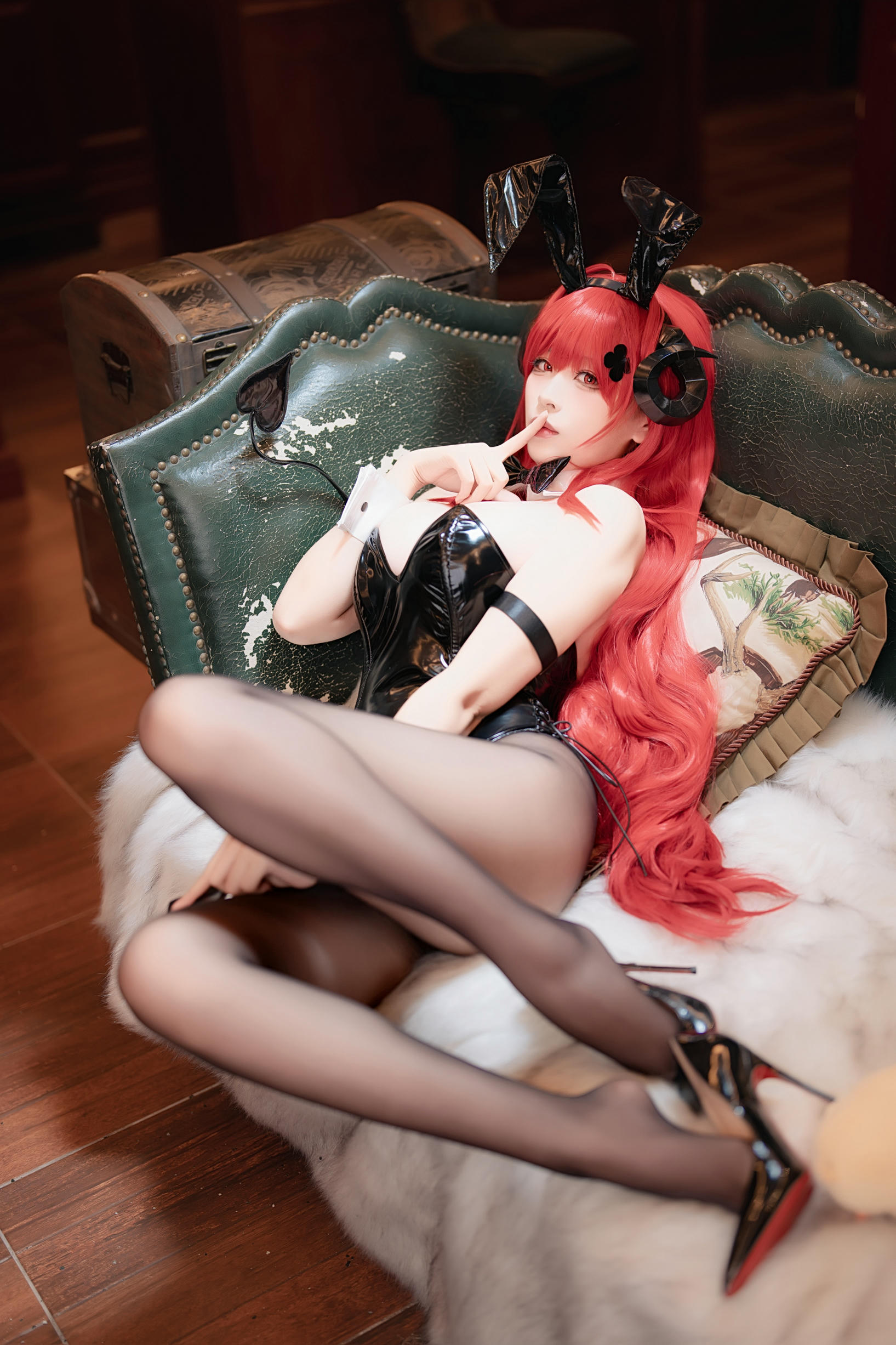 轩萧学姐 NO.074 兴登堡兔女郎 [68P1V 568MB]_第1集