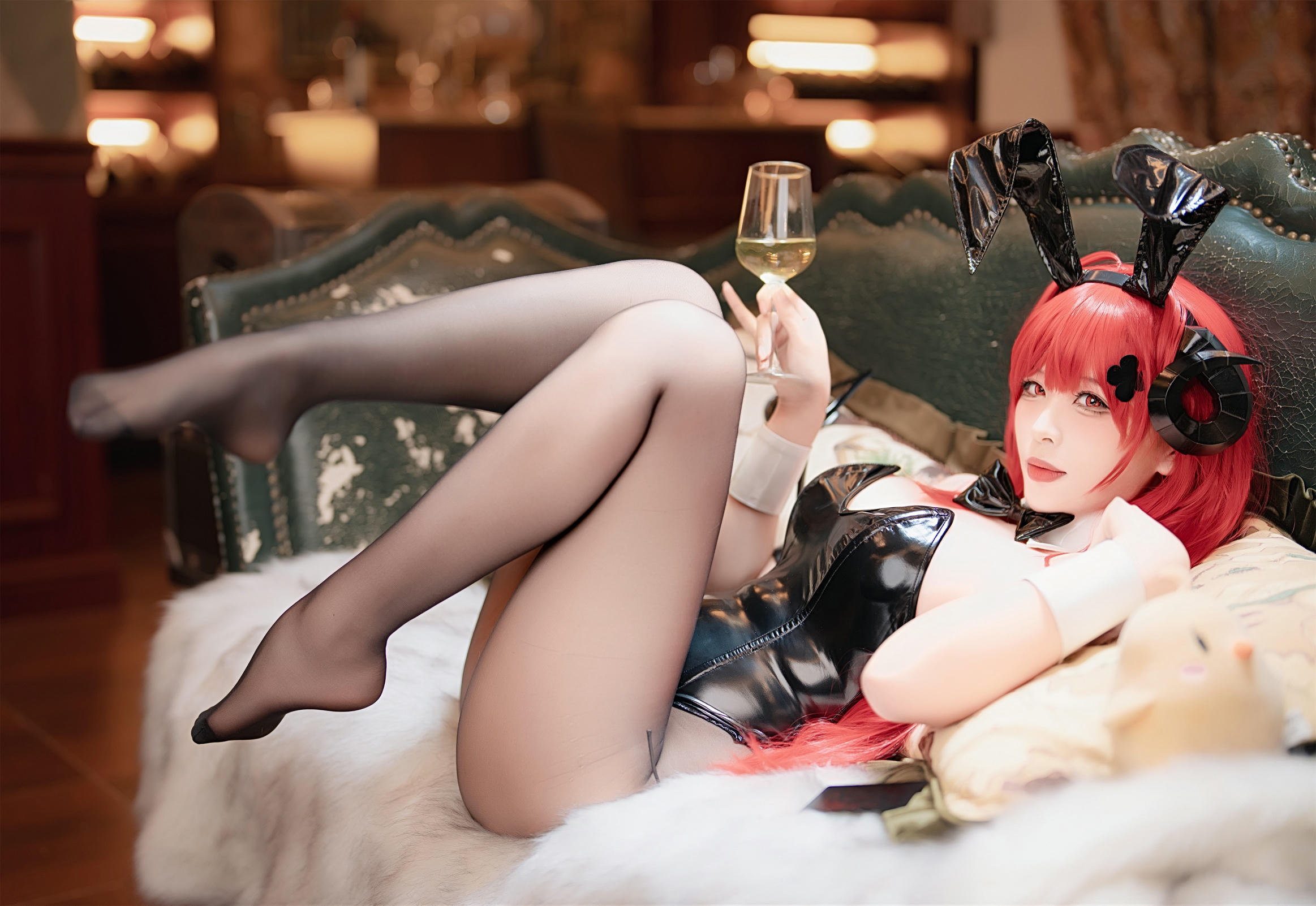 轩萧学姐 NO.074 兴登堡兔女郎 [68P1V 568MB]_第2集