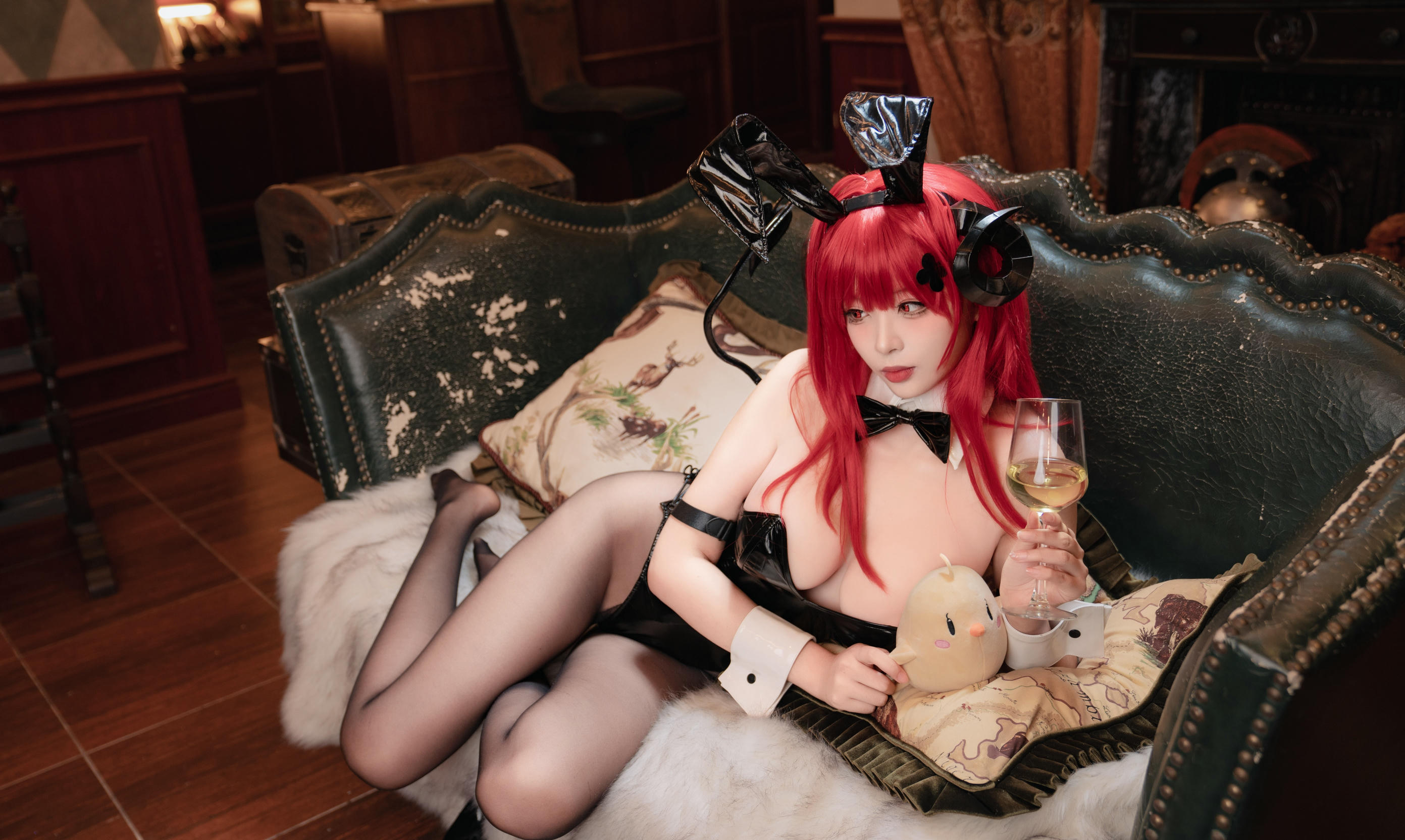 轩萧学姐 NO.074 兴登堡兔女郎 [68P1V 568MB]_第3集