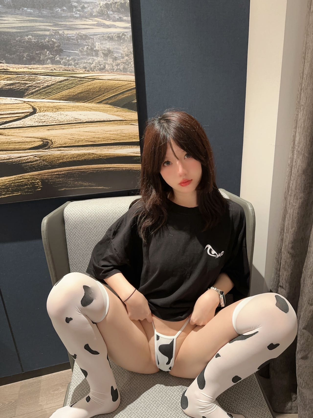 轩萧学姐 NO.079 星期一的奶牛[29P-86.6M]_第1集