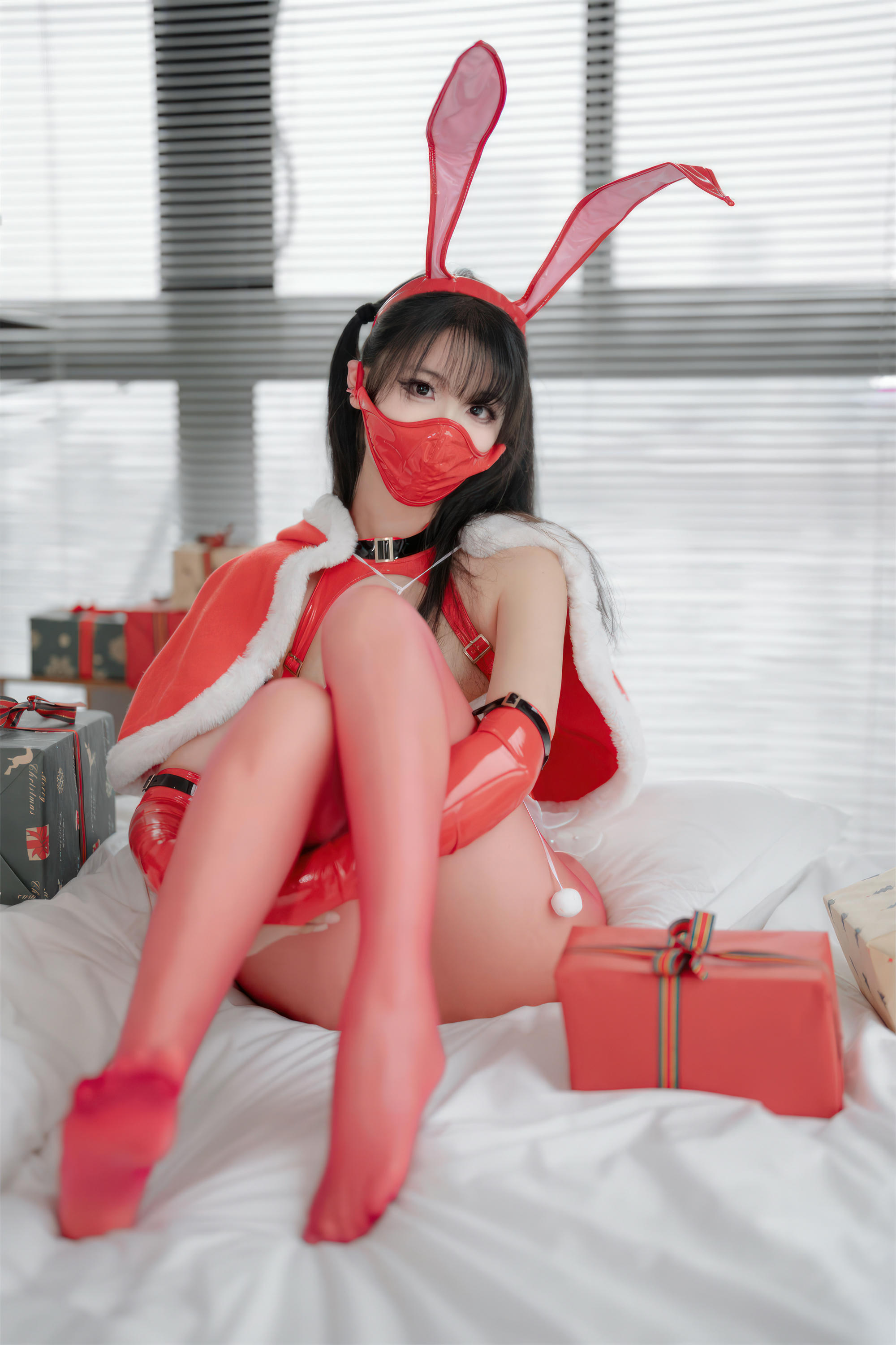 轩萧学姐 NO.086 2024圣诞红丝兔女郎[45P-281.9M]_第1集