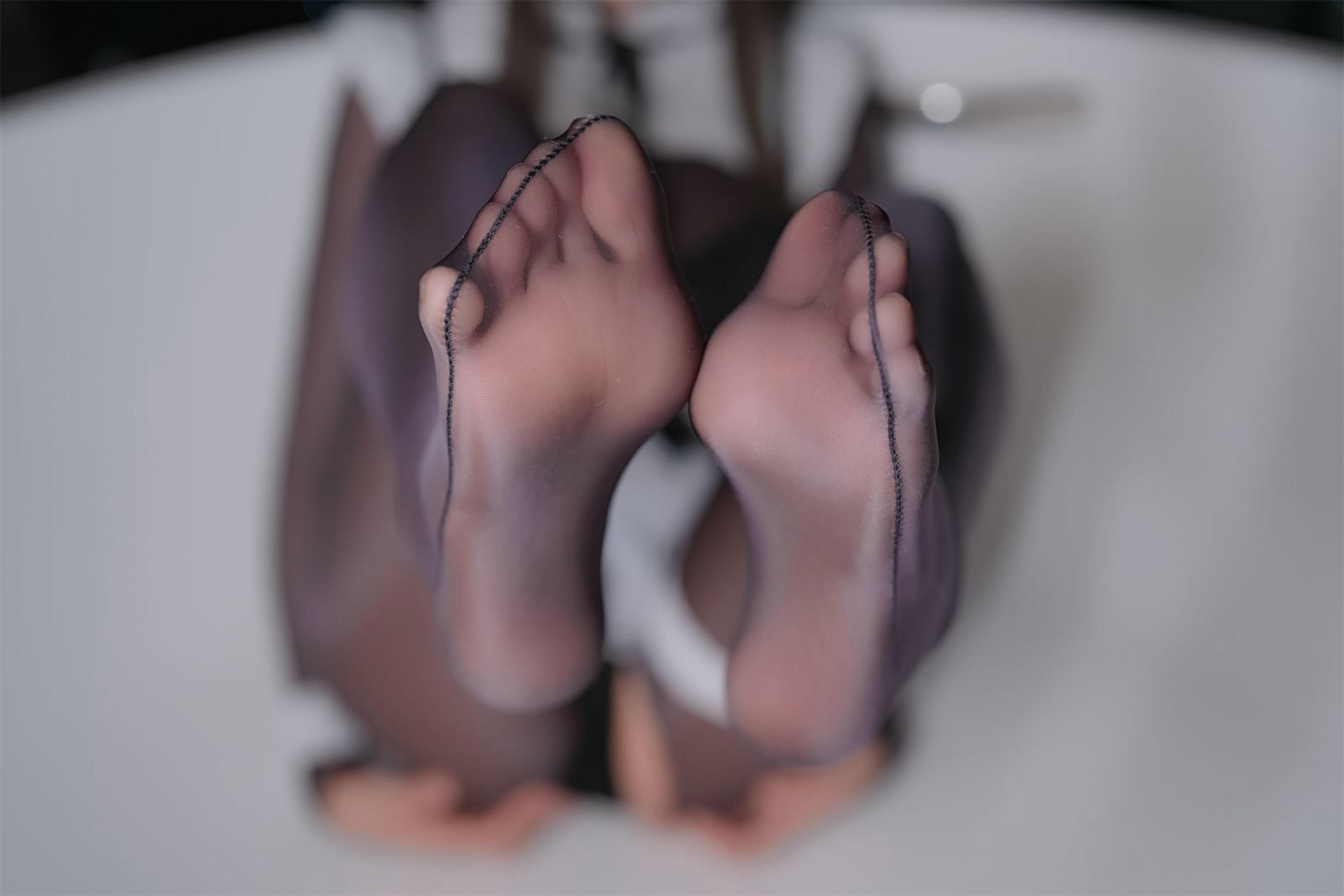 轩萧学姐 NO.087 连体丝女仆[90P 367.9M]_第2集