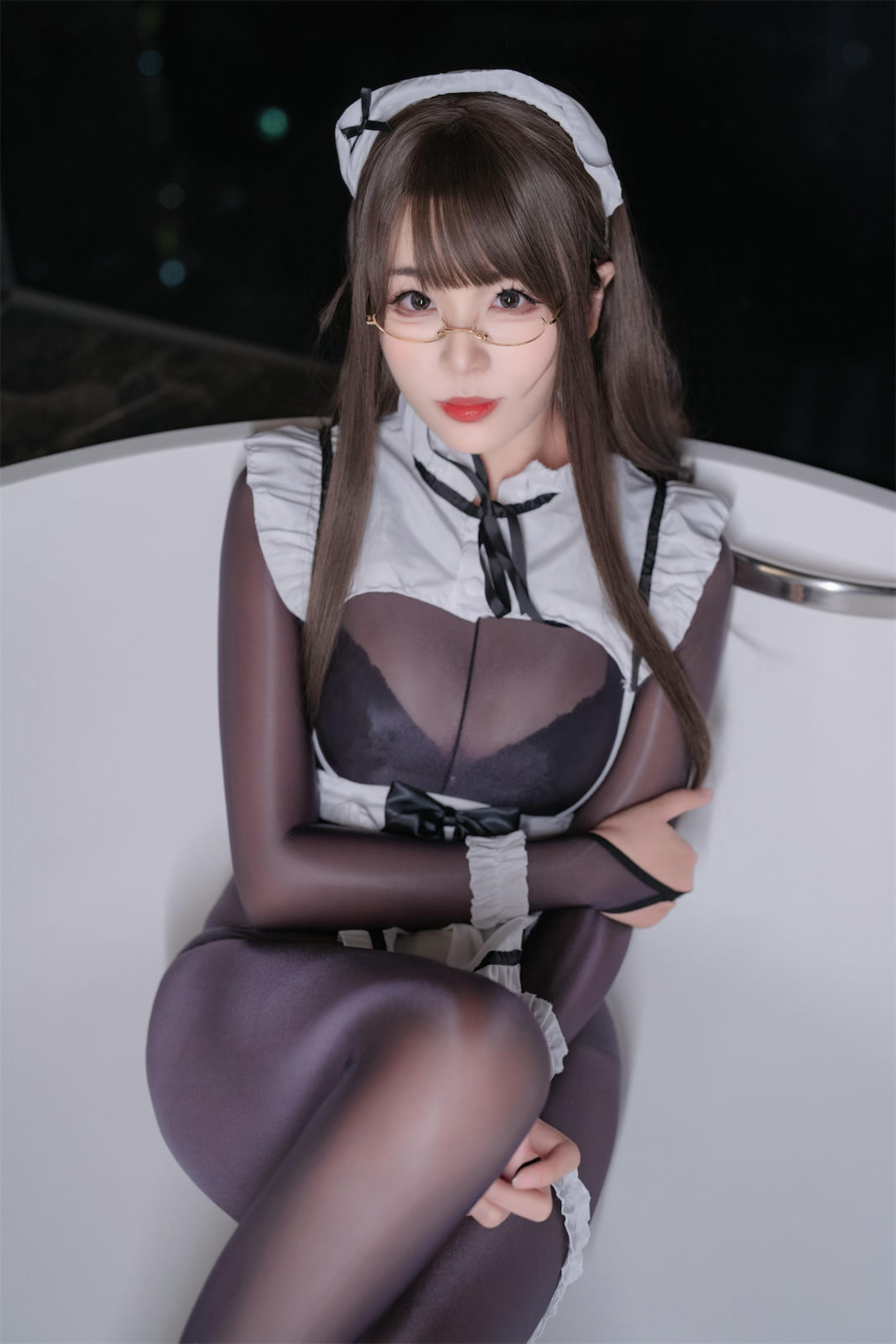 轩萧学姐 NO.087 连体丝女仆[90P 367.9M]_第3集