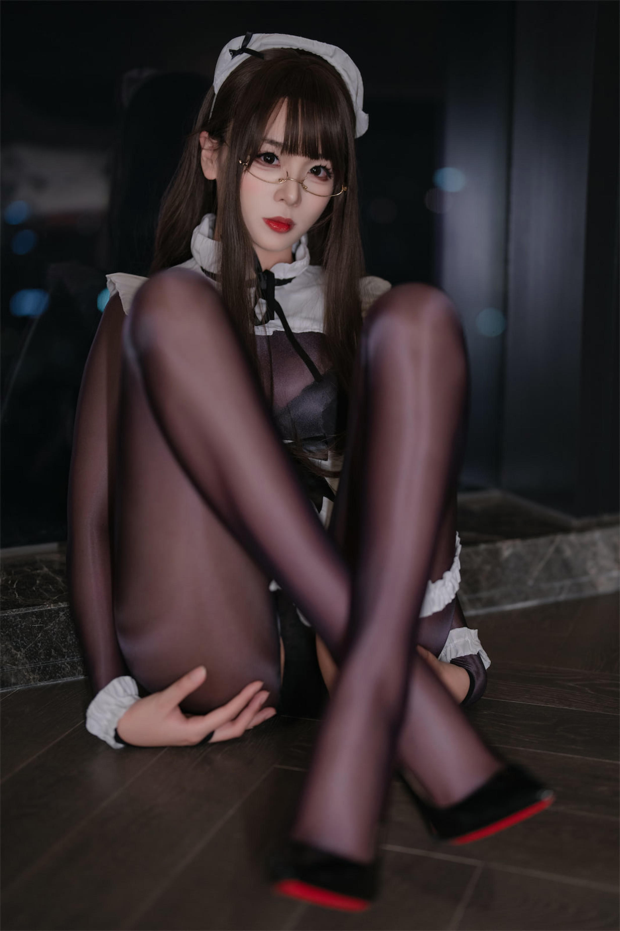 轩萧学姐 NO.087 连体丝女仆[90P 367.9M]_第1集