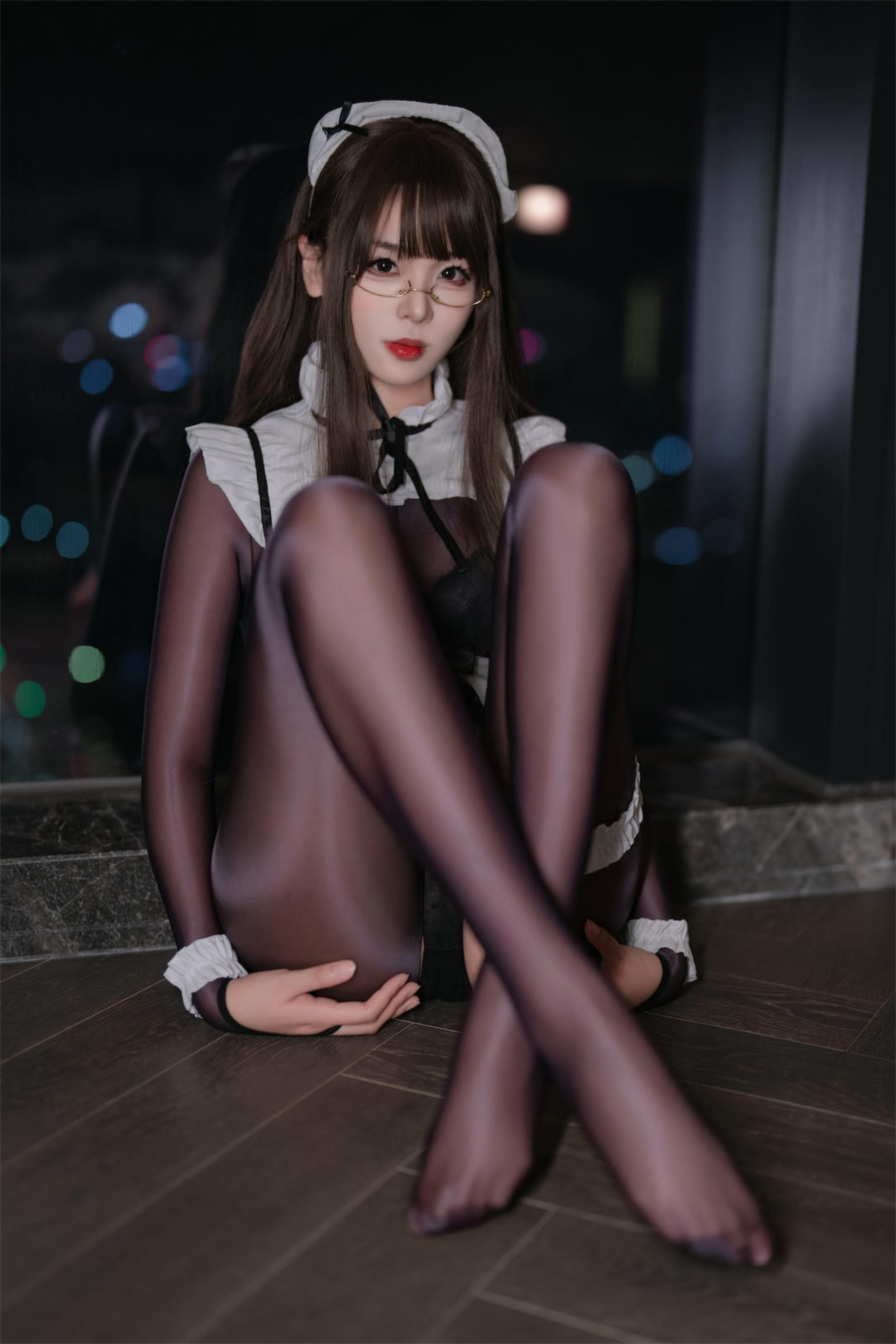 轩萧学姐 NO.087 连体丝女仆[90P 367.9M]_第1集