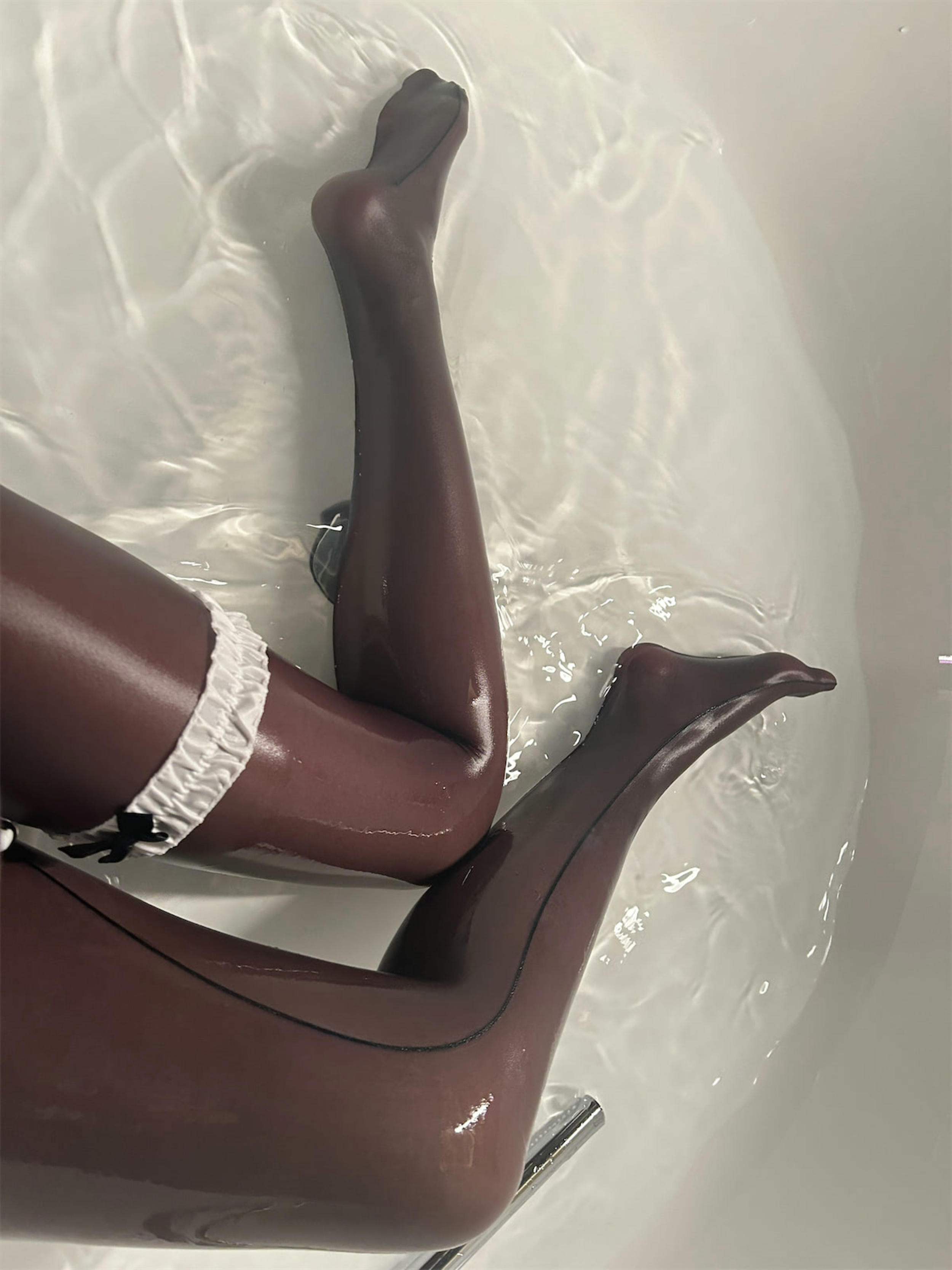 轩萧学姐 NO.087 连体丝女仆[90P 367.9M]_第5集