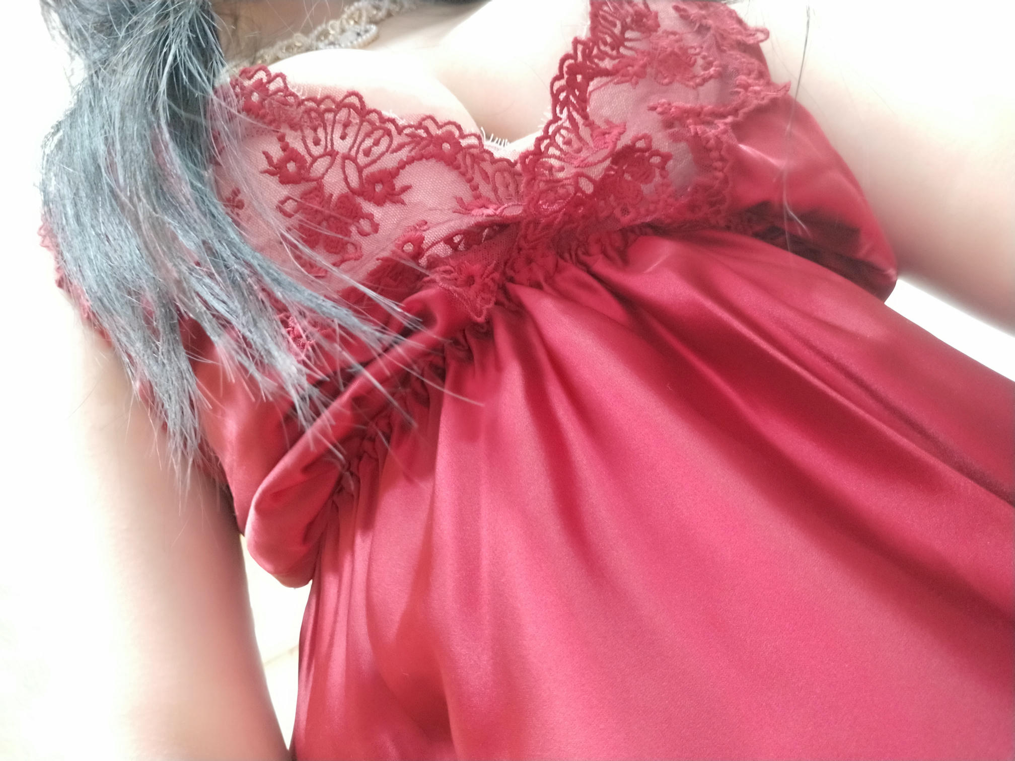 轩萧学姐 NO.012 酒红色睡衣 [36P3V-209MB]_第2集