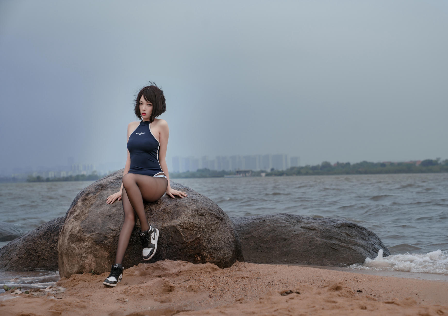 轩萧学姐 NO.017 沙滩竞泳 [45P-68MB]_第2集