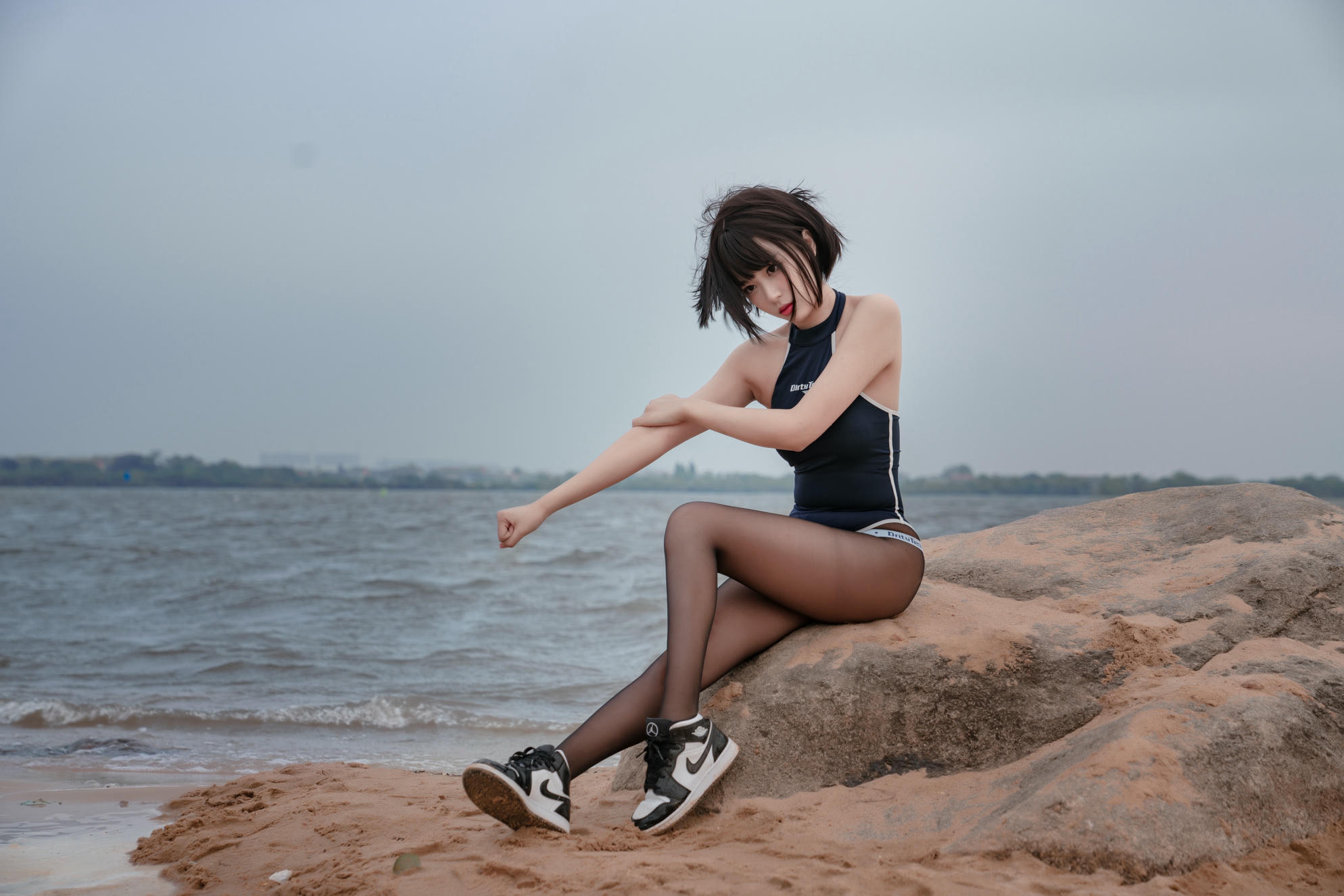 轩萧学姐 NO.017 沙滩竞泳 [45P-68MB]_第2集