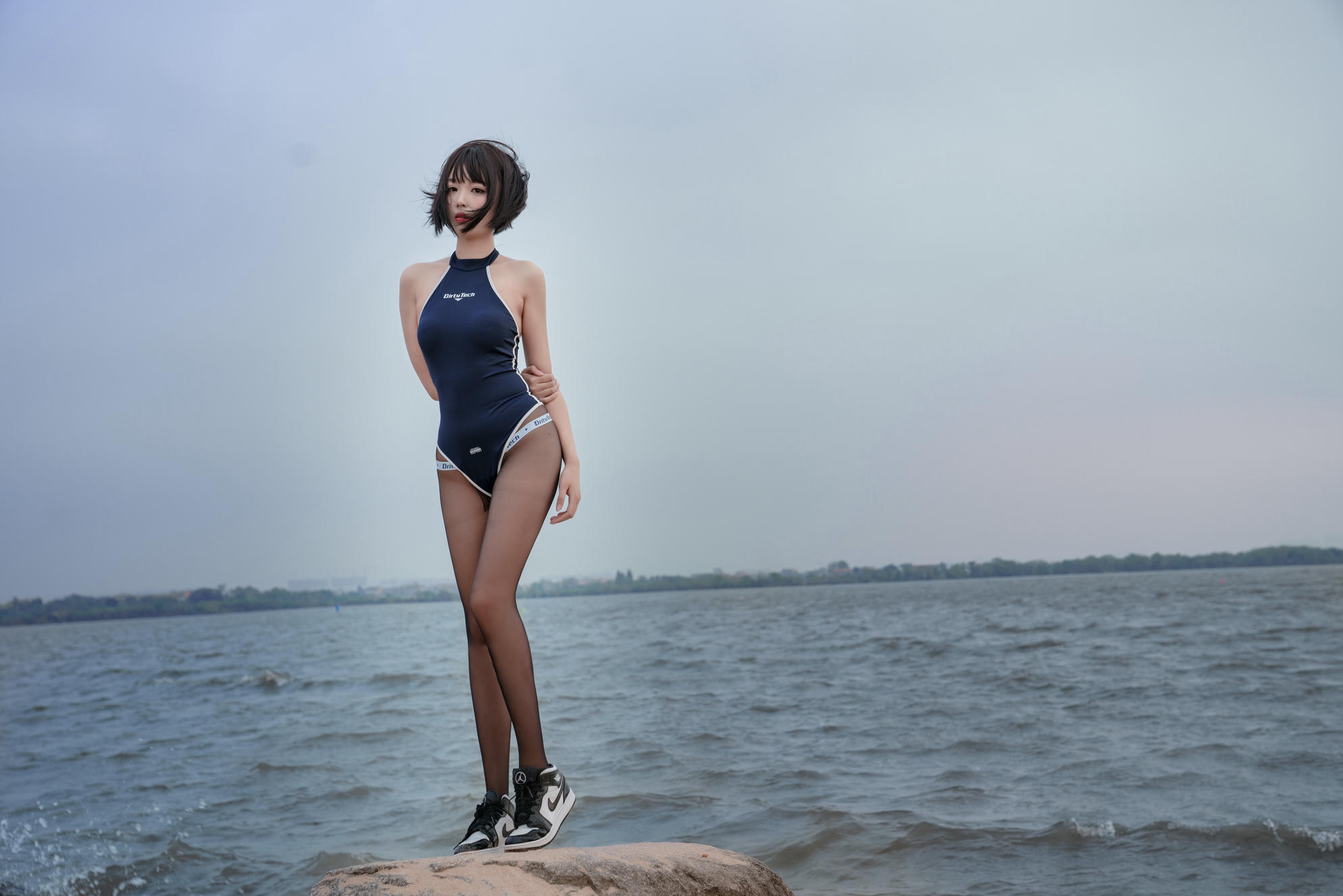 轩萧学姐 NO.017 沙滩竞泳 [45P-68MB]_第2集