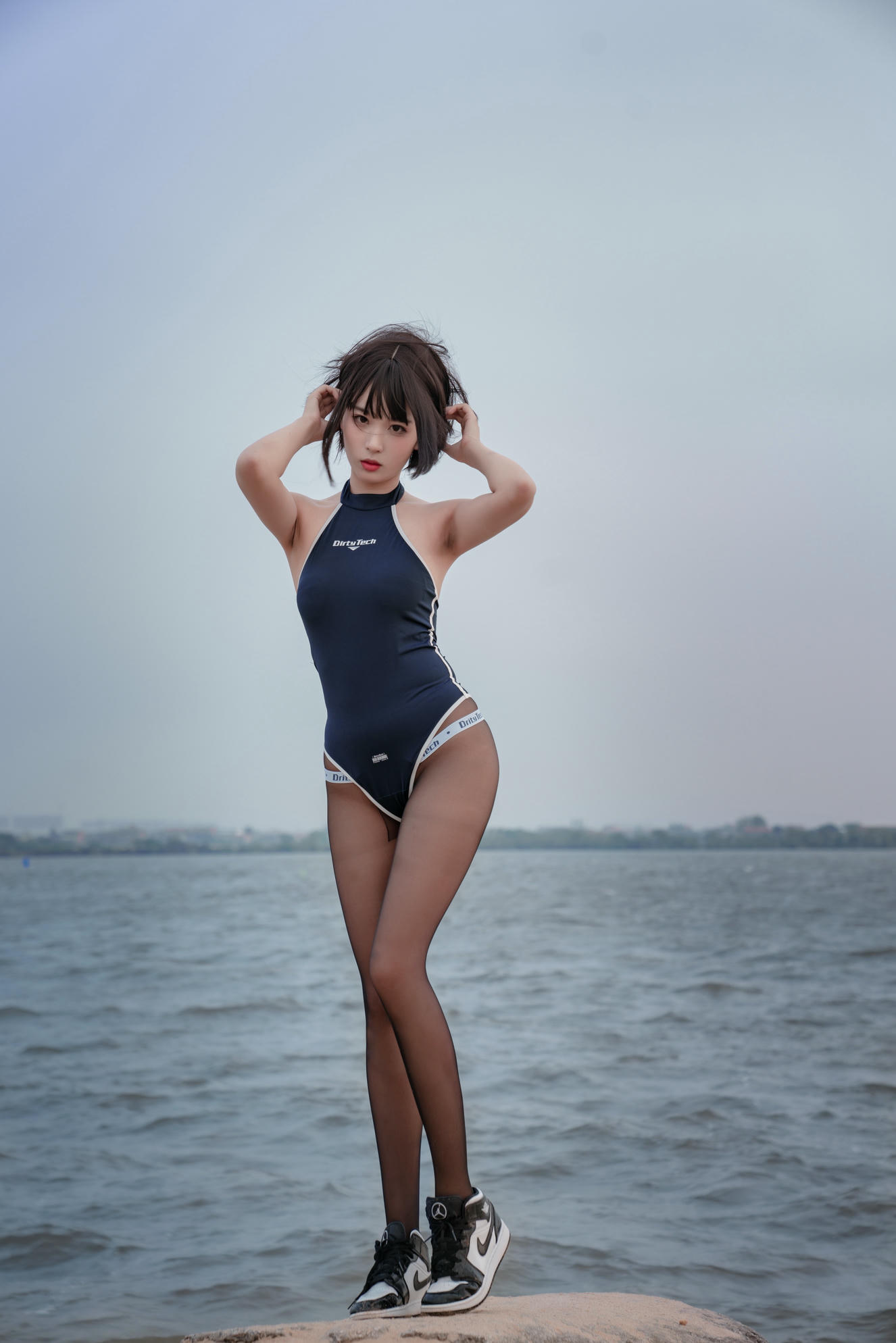 轩萧学姐 NO.017 沙滩竞泳 [45P-68MB]_第2集