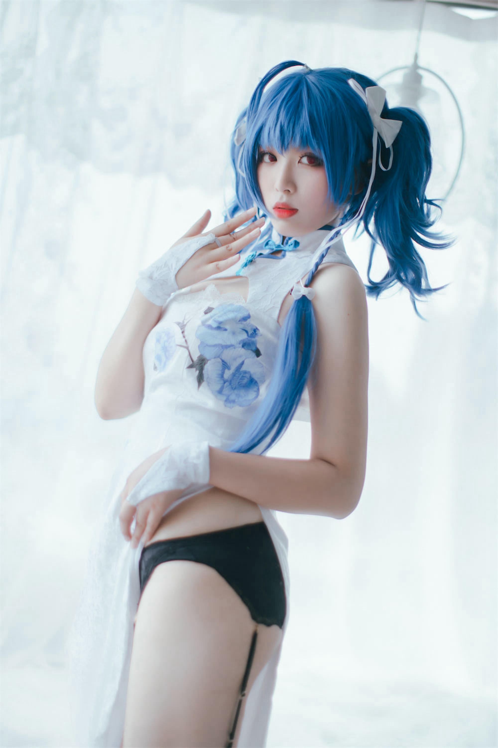 轩萧学姐 NO.022 圣路易斯旗袍 [42P-190MB]_第2集