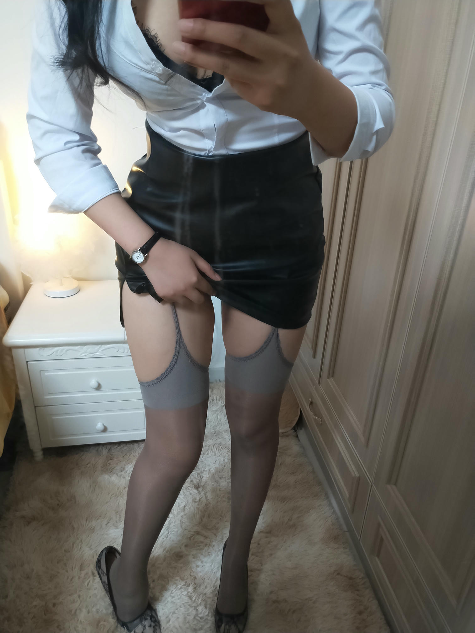 轩萧学姐 NO.028 灰丝吊带ol [40P-233MB]_第1集