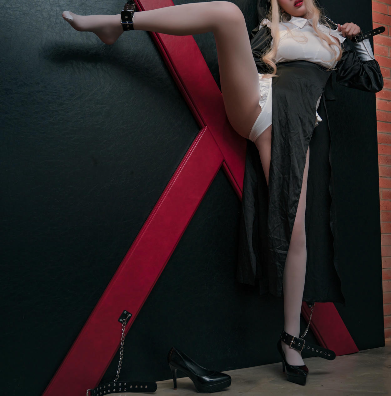 轩萧学姐 NO.031 修女 [49P2V-216MB]_第1集