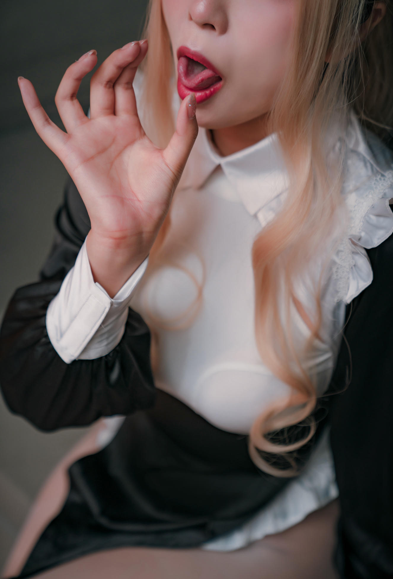 轩萧学姐 NO.031 修女 [49P2V-216MB]_第1集