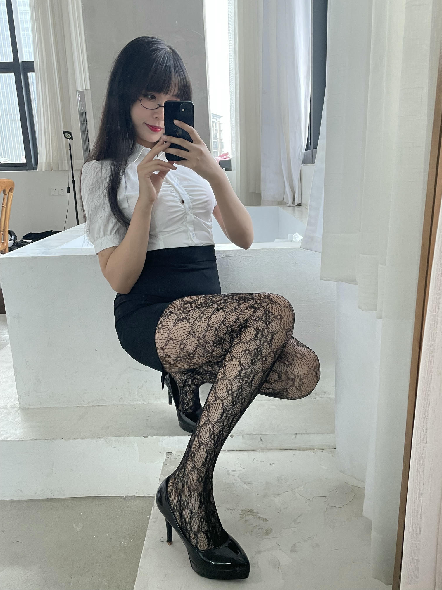 轩萧学姐 NO.032 提花裤袜 [118P2V-449MB]-自拍_第1集