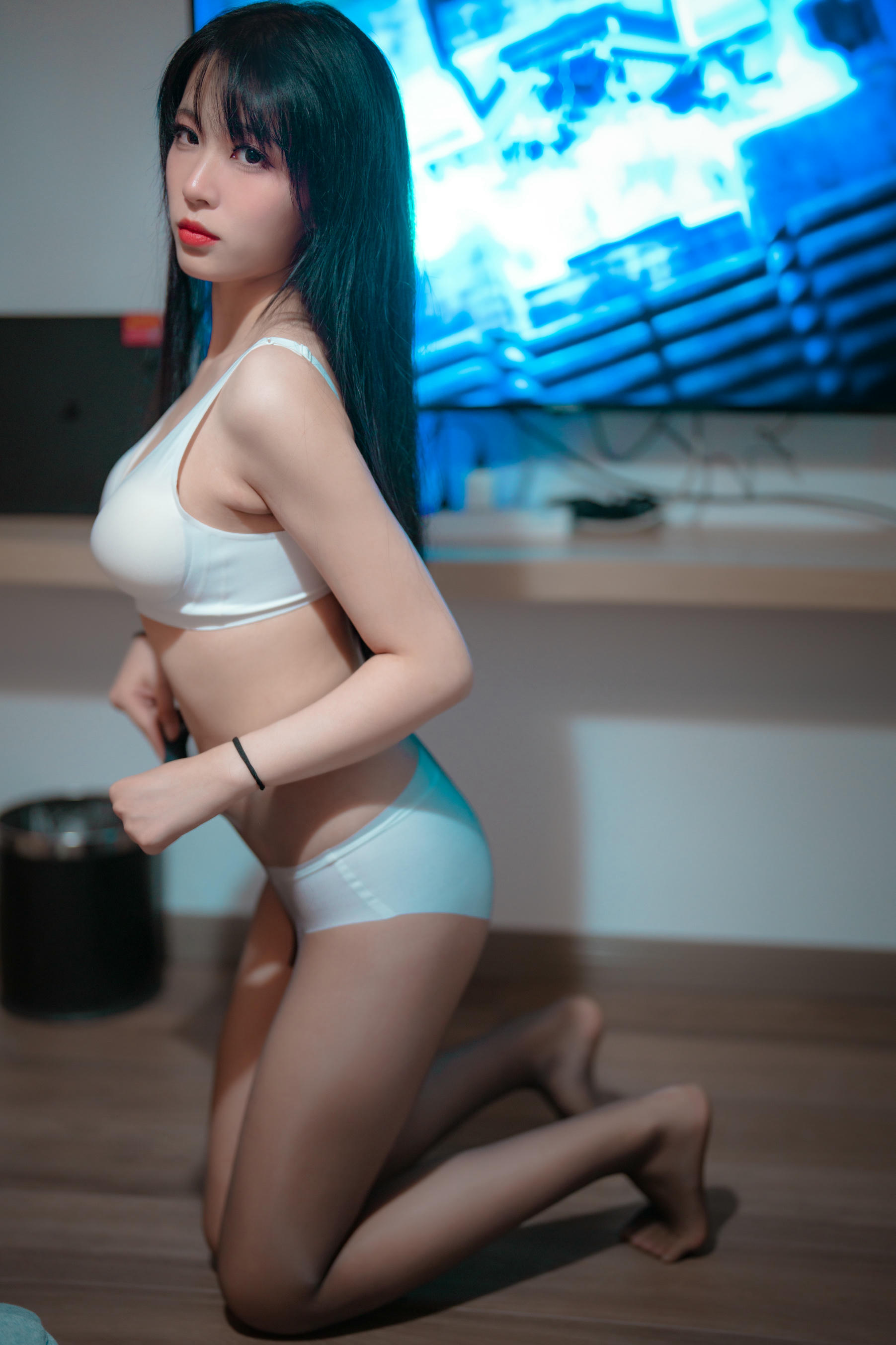 轩萧学姐 NO.033 游戏时间 [31P-90MB]_第2集